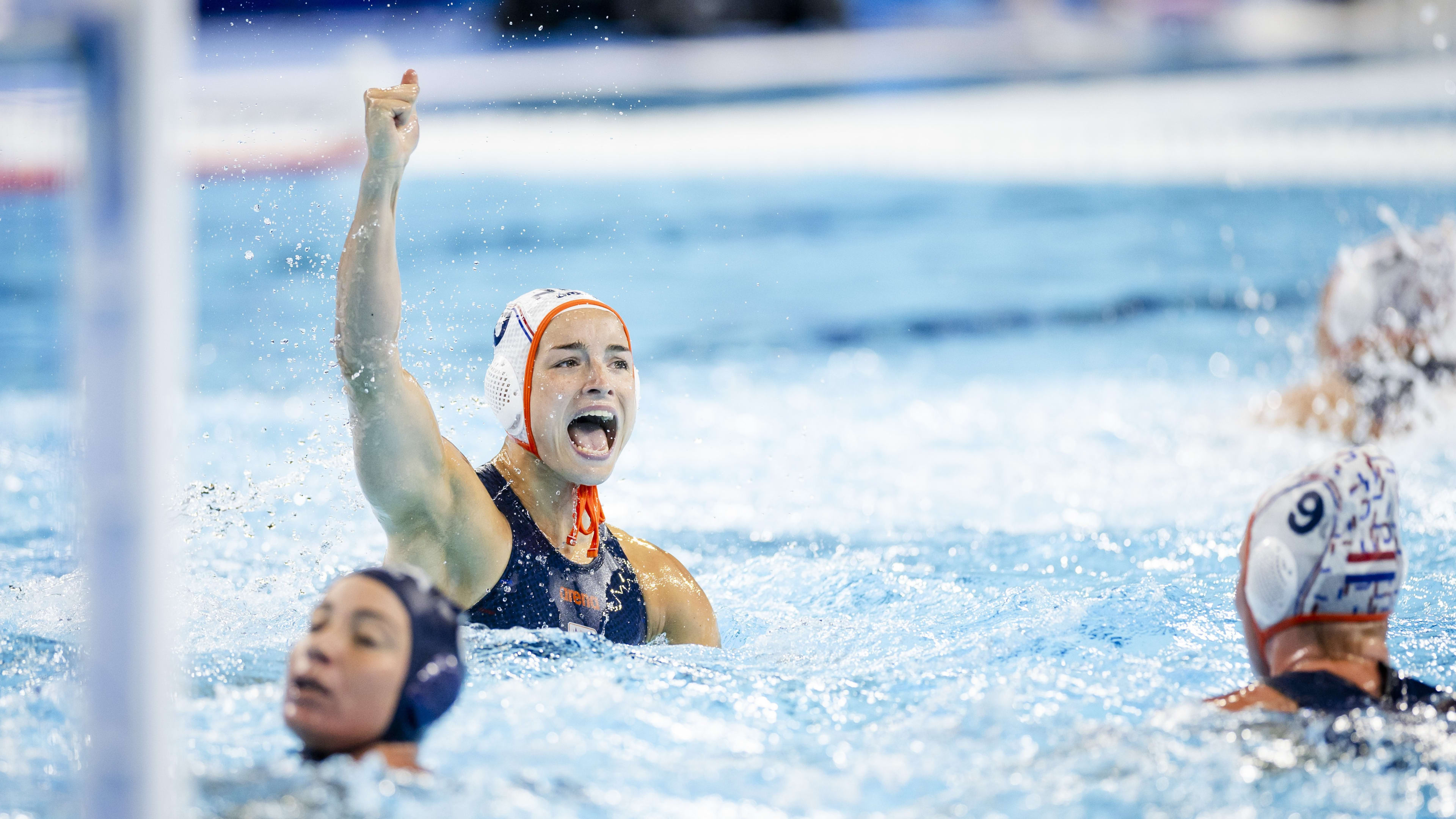 Waterpolosters voor het eerst sinds 2008 naar halve finales Spelen