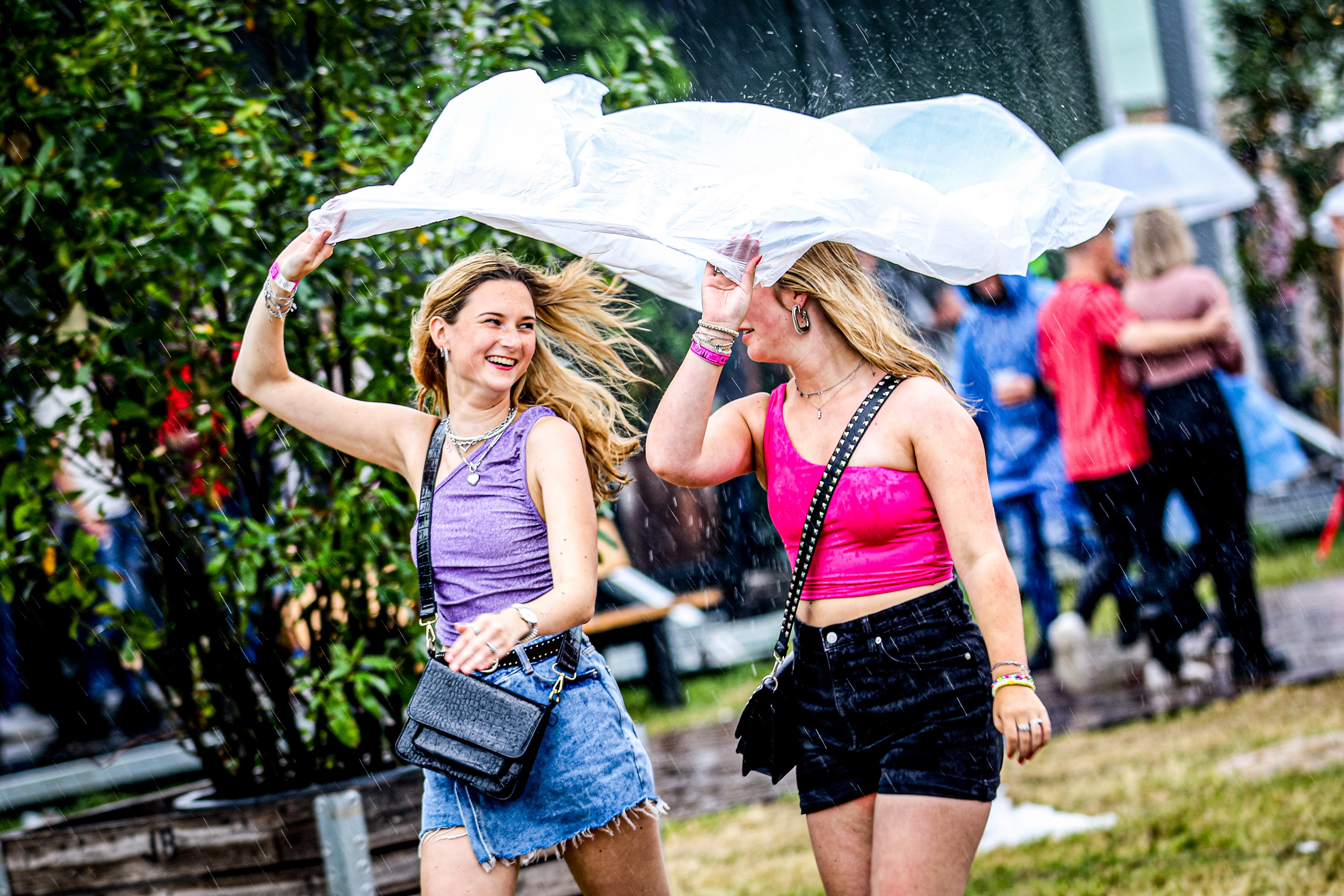 Eindelijk regen! Na lange periode van droogte fikse (onweers)buien op komst