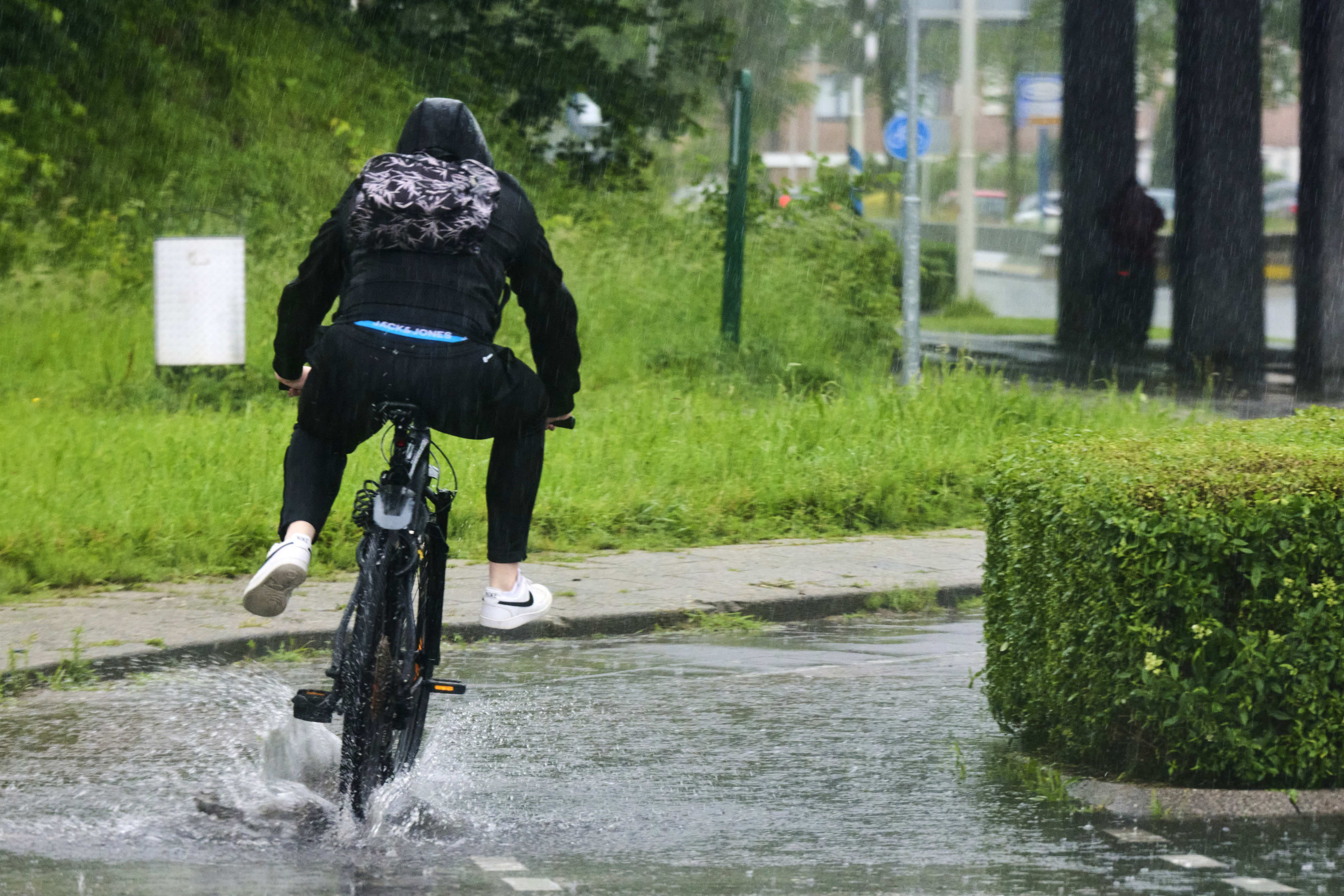 Code geel afgegeven, verder zomerse week voor de boeg met droogte en zonnige dagen