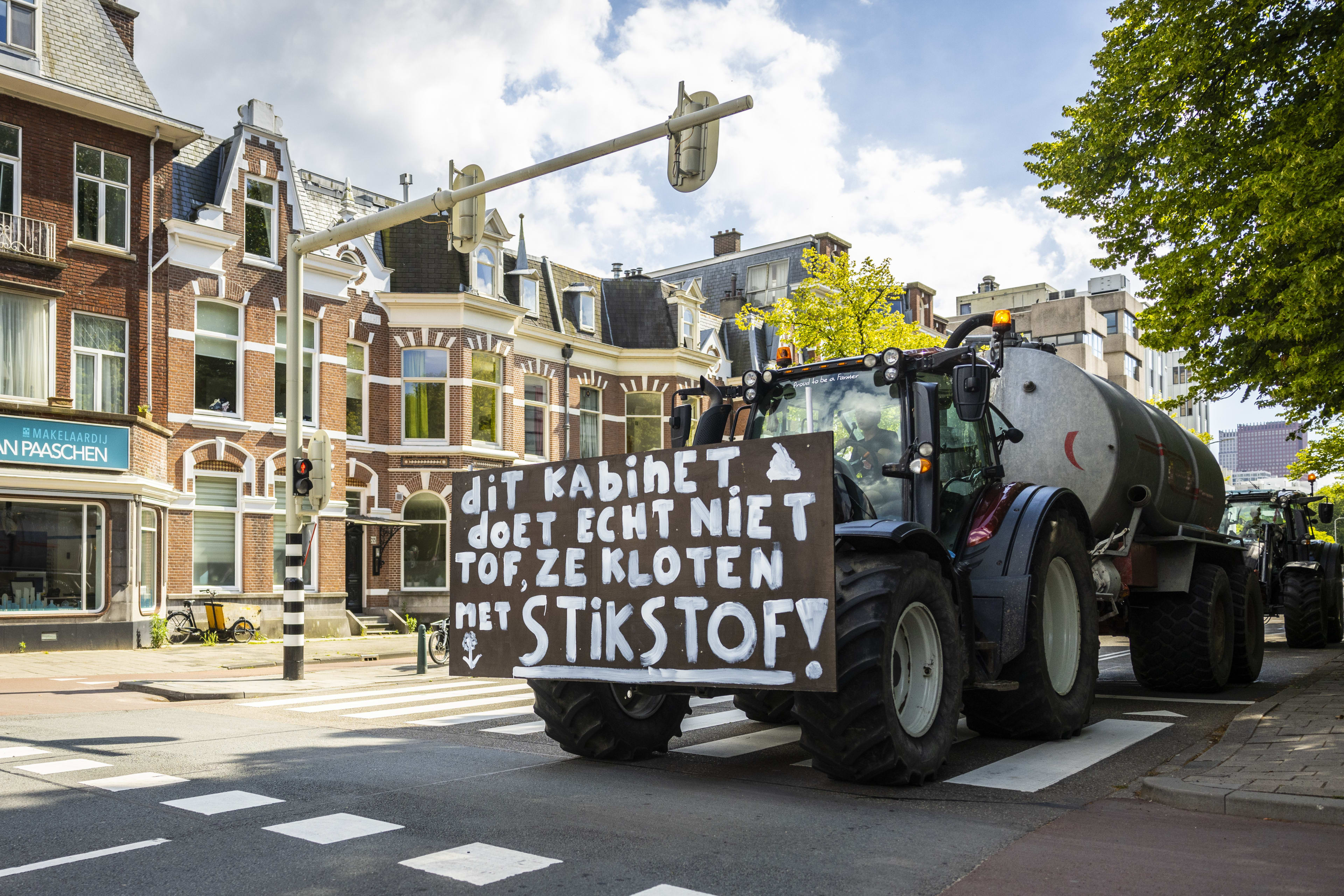 Twee trekkers welkom bij boerenprotest, maar omwonenden niet gerustgesteld: 'Kan met twee ook misgaan'