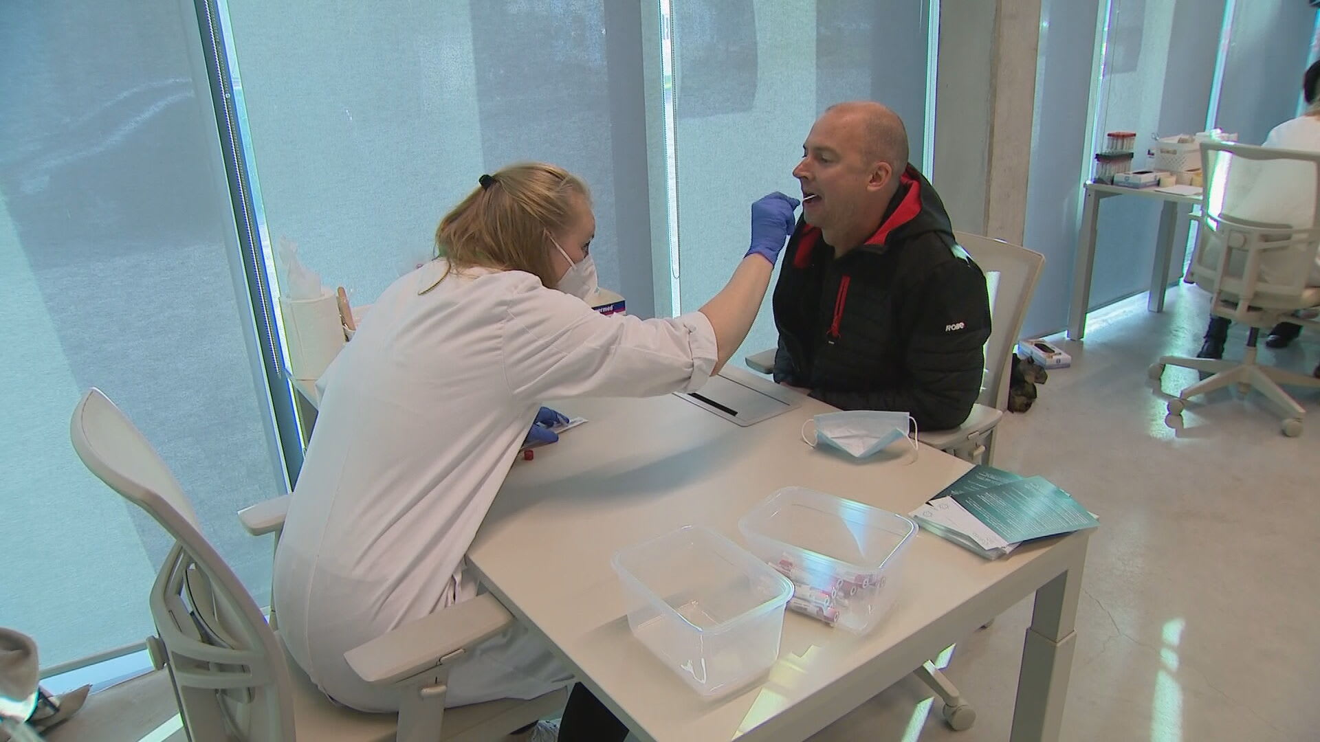 Scholen grijpen naar commerciële coronatesten: 'Leerkrachten willen weten waar ze aan toe zijn'