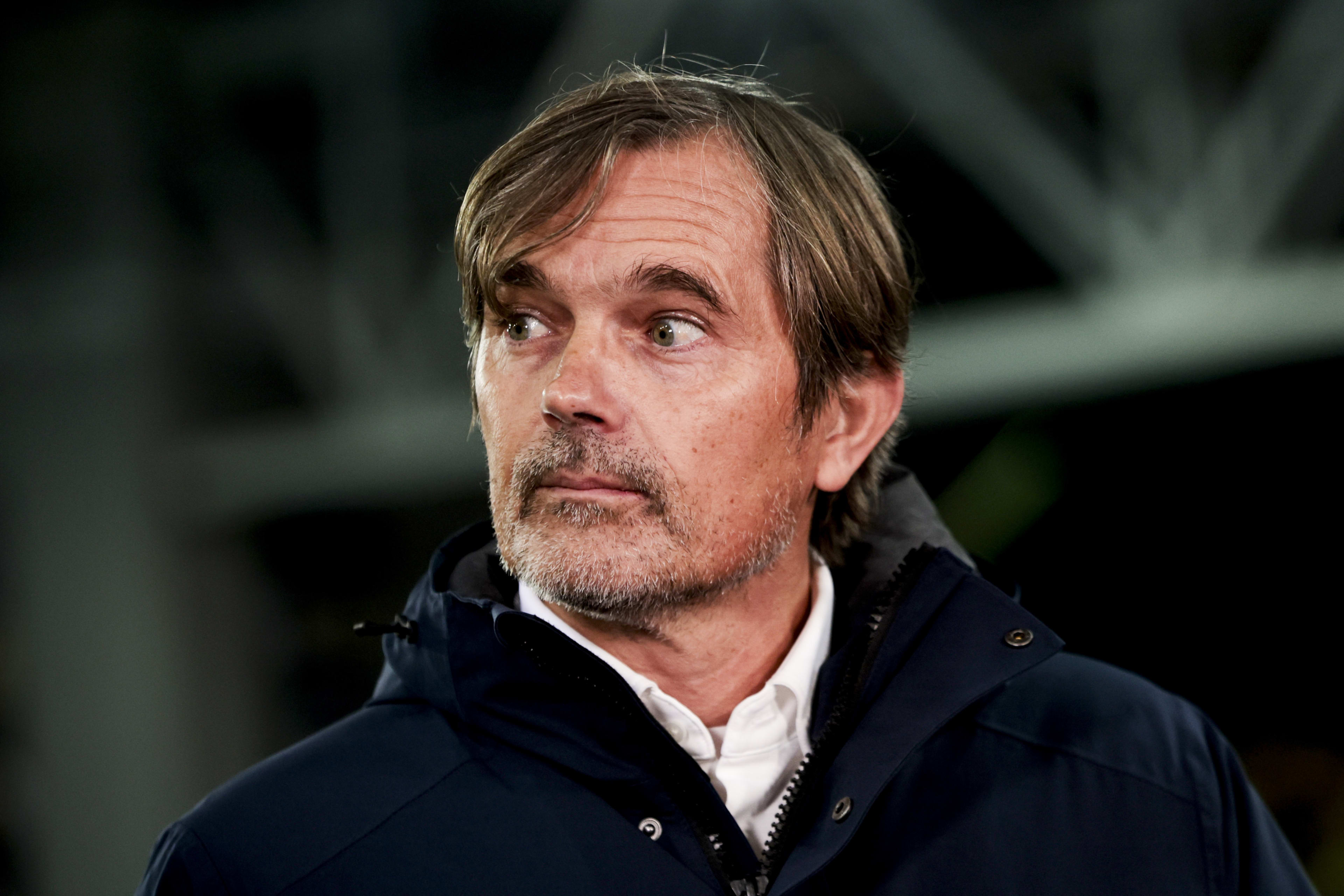 Trainer Cocu stapt op bij hekkensluiter Vitesse na nederlaag