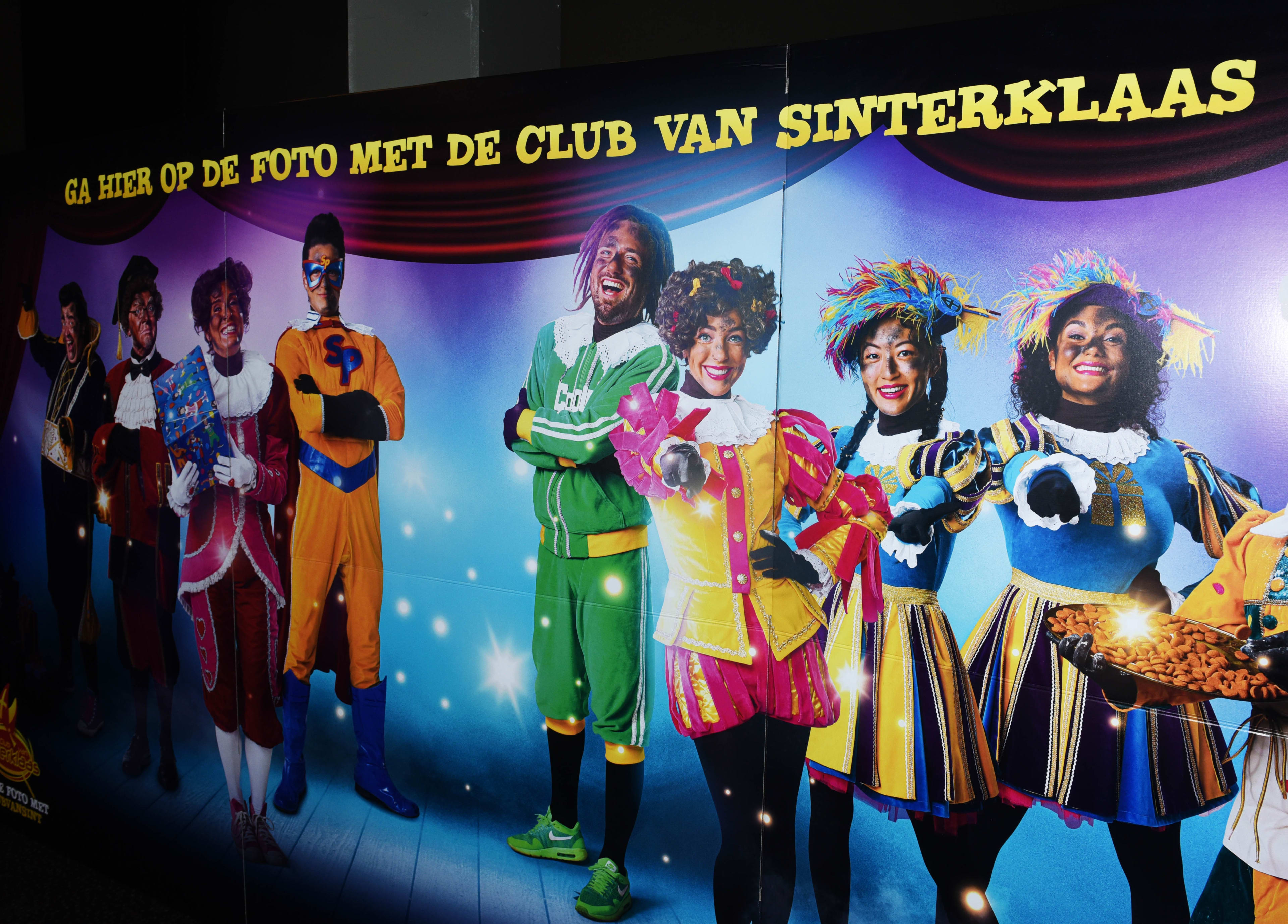 Club van Sinterklaas-acteur verdacht van ontucht met 17-jarig meisje, ook kinderpornografie gevonden