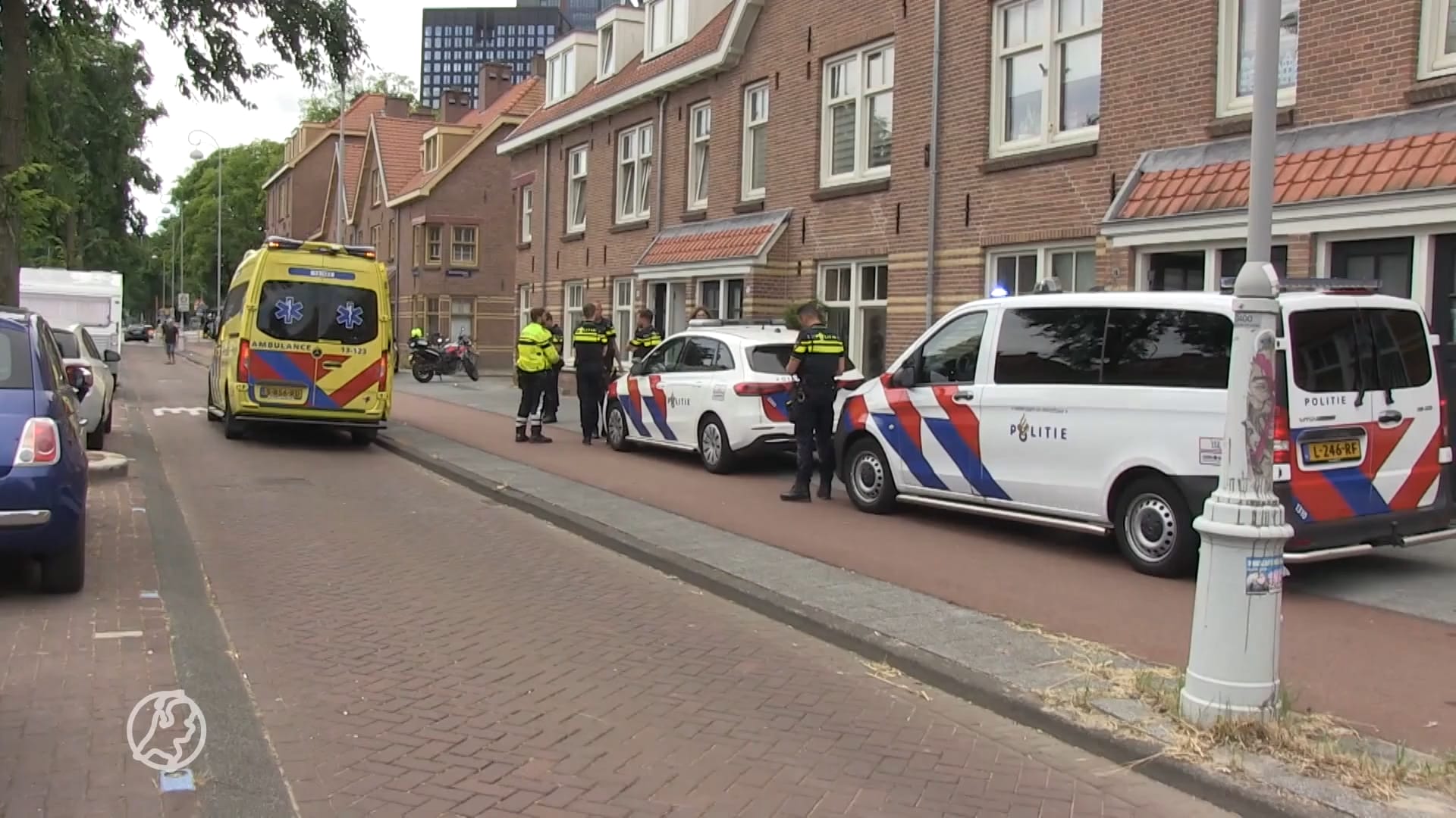 Man (27) in gezicht gestoken in Amsterdam-Noord