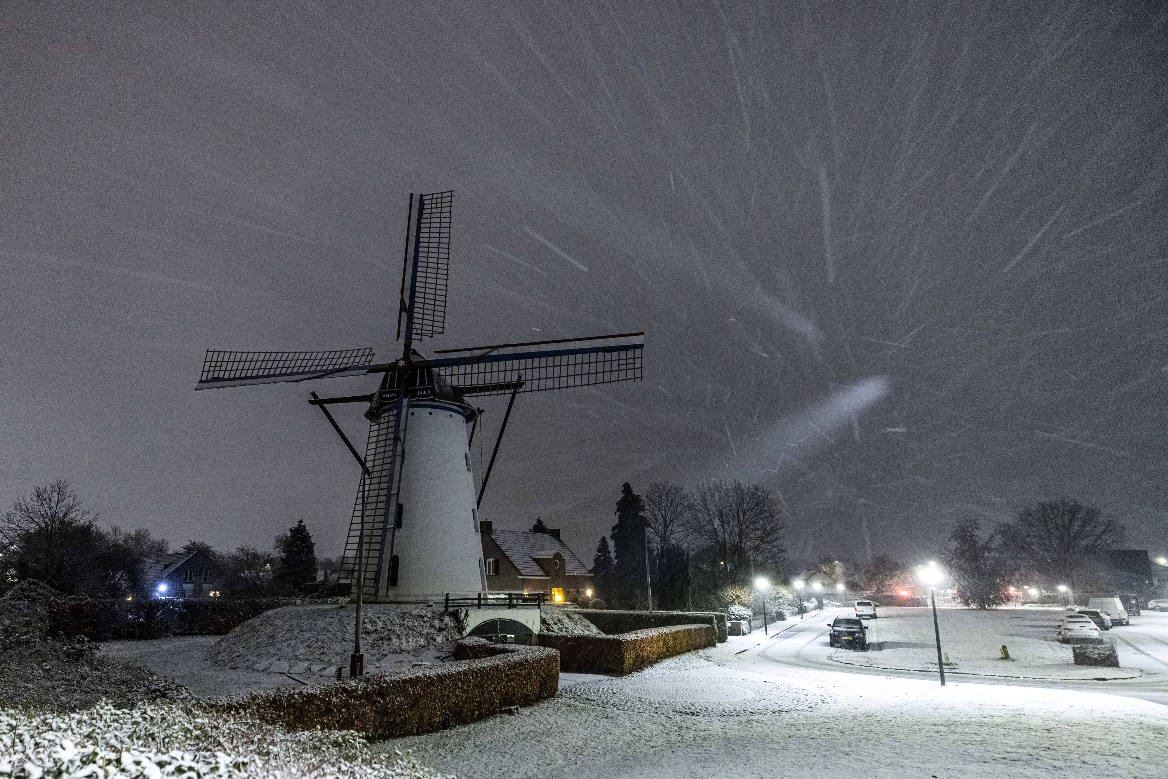 Al 5 centimeter sneeuw in Limburg, andere plekken ook wit