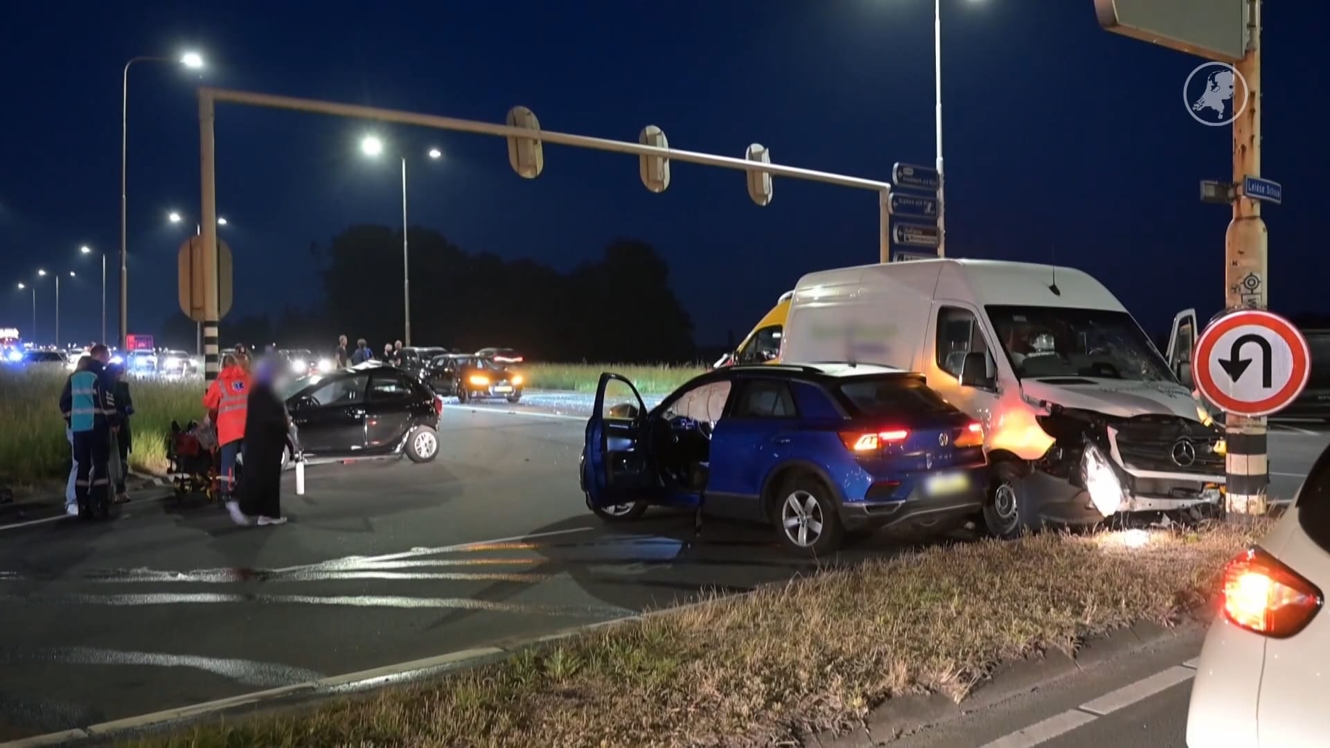 Chaos op N11: bestuurder onder invloed zorgt voor ravage