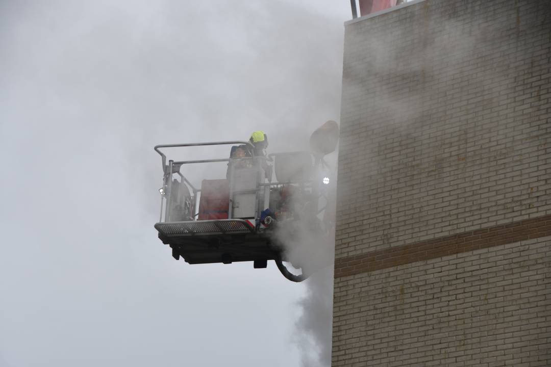 Grote brand in flatgebouw Vlissingen, een persoon gered