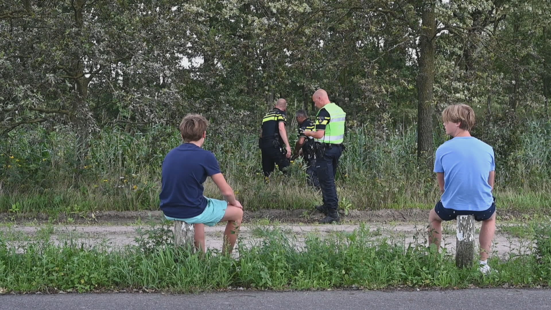 Jongens vinden lijk in kanaal bij Haghorst