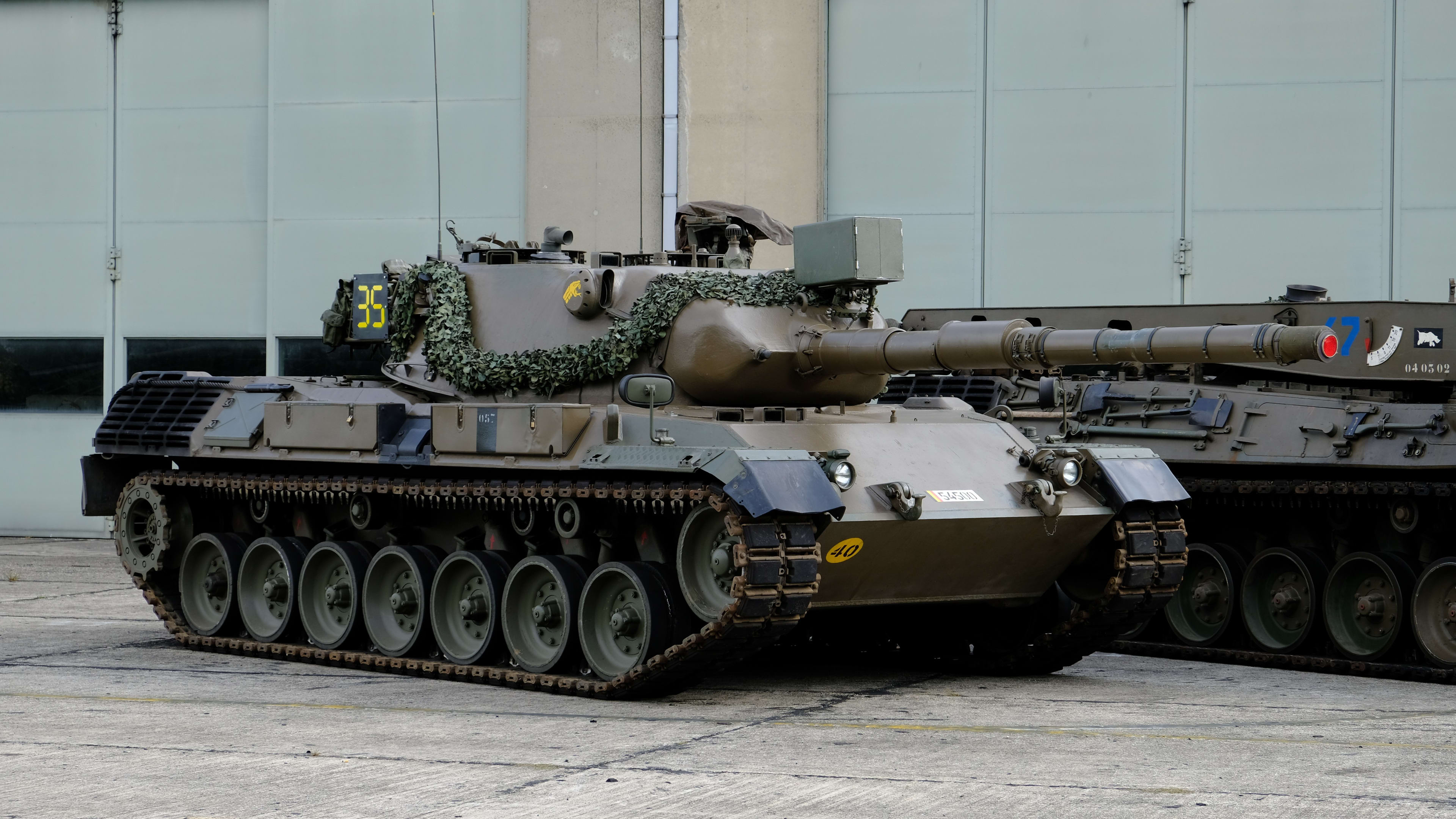 Nederland wil tientallen tanks uit neutraal Zwitserland kopen voor Oekraïne
