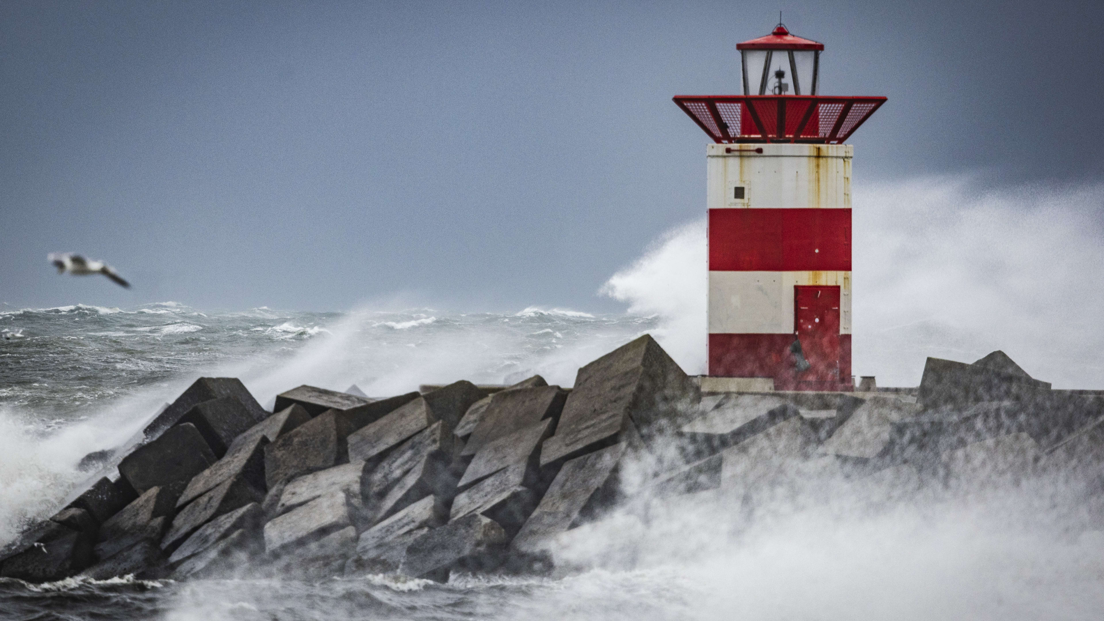 Zware windstoten aan de kust, code geel afgegeven