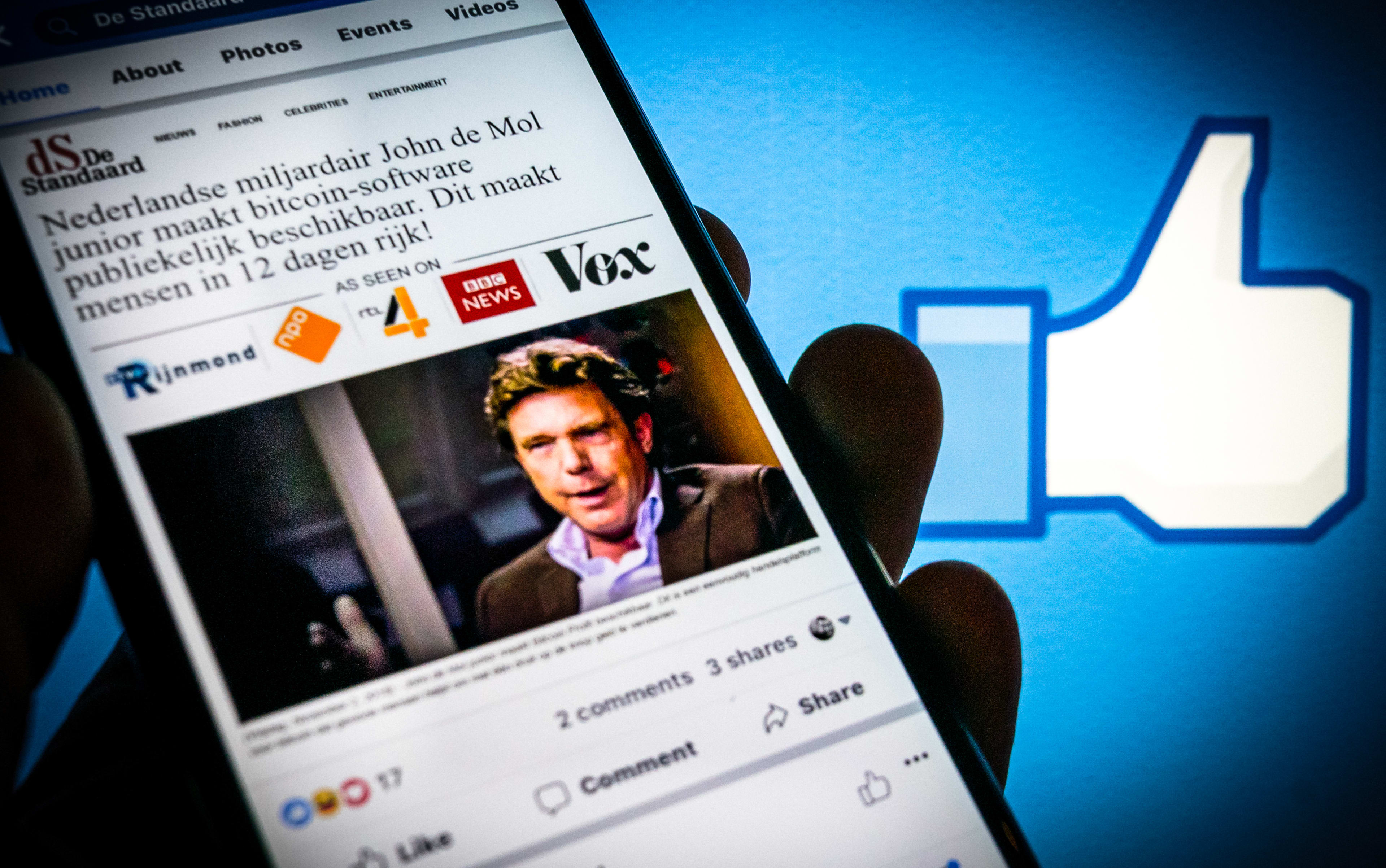 John de Mol schikt met Facebook over bitcoinreclames