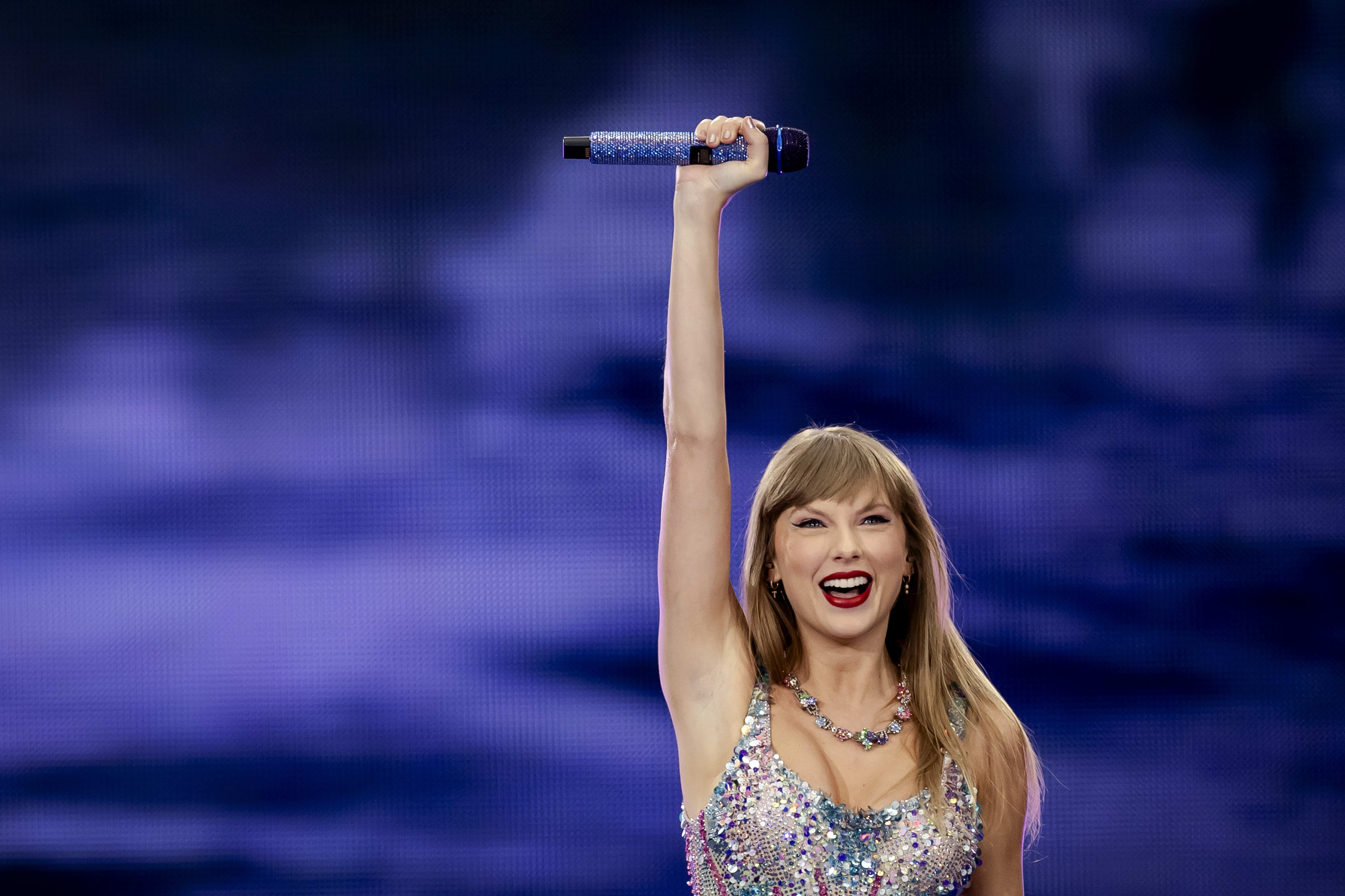 Taylor Swift spreekt Nederlands tijdens eerste concert in negen jaar tijd