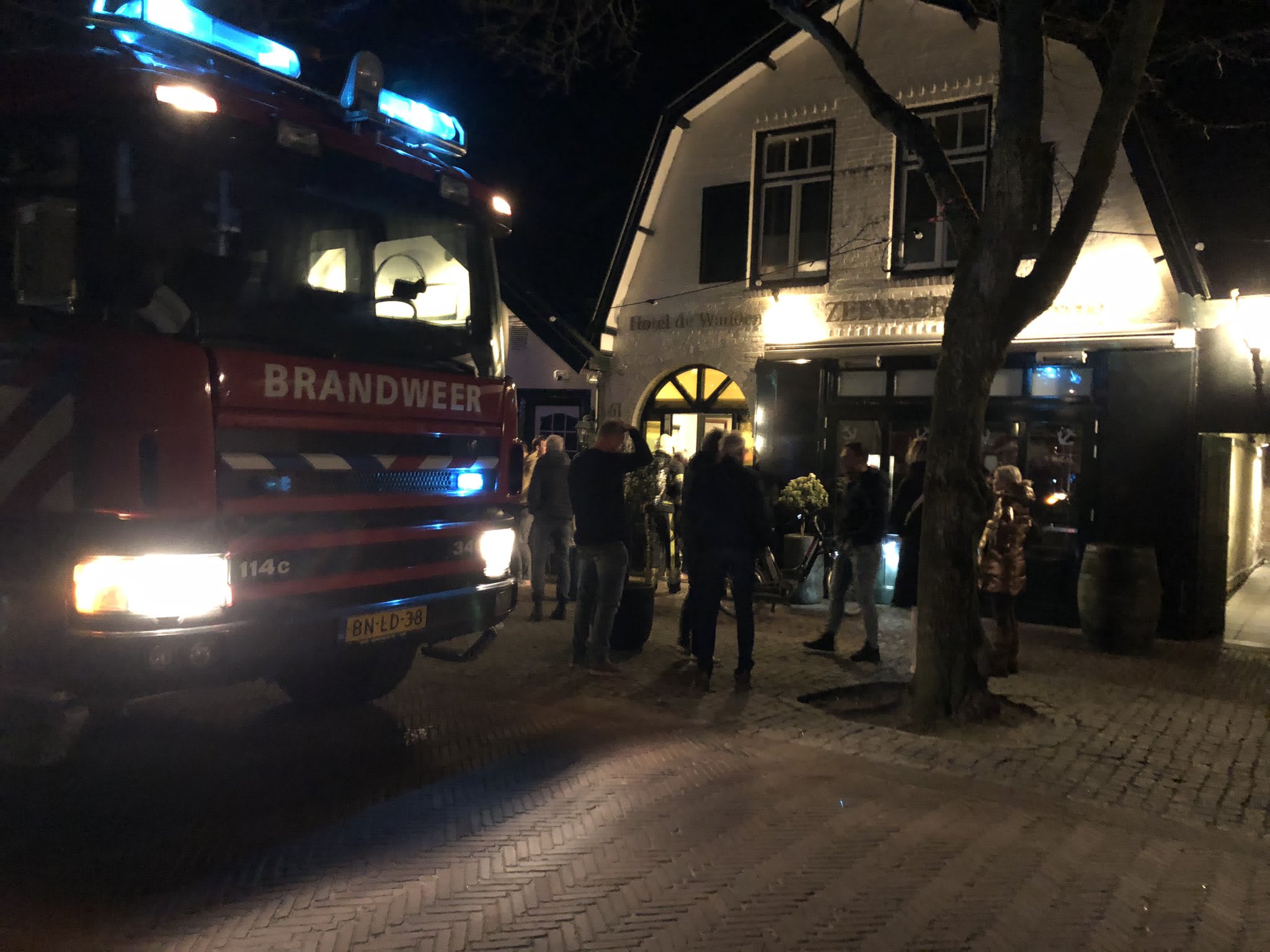 Felle brand in hotel op Vlieland, gasten elders opgevangen