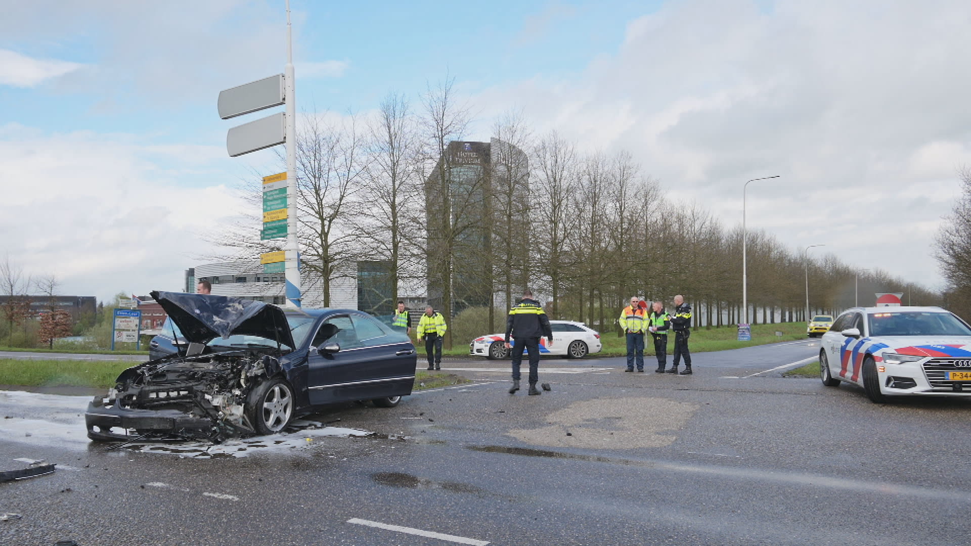 Flinke crash in Etten-Leur na mogelijke achtervolging, één gewonde