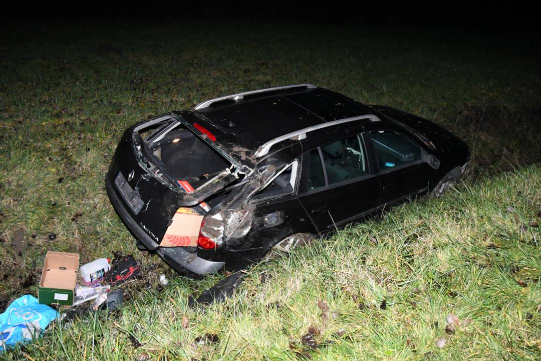 Neergeschoten Nederlander in Antwerpen uit auto gegooid, vluchtauto gevonden in Zeeland
