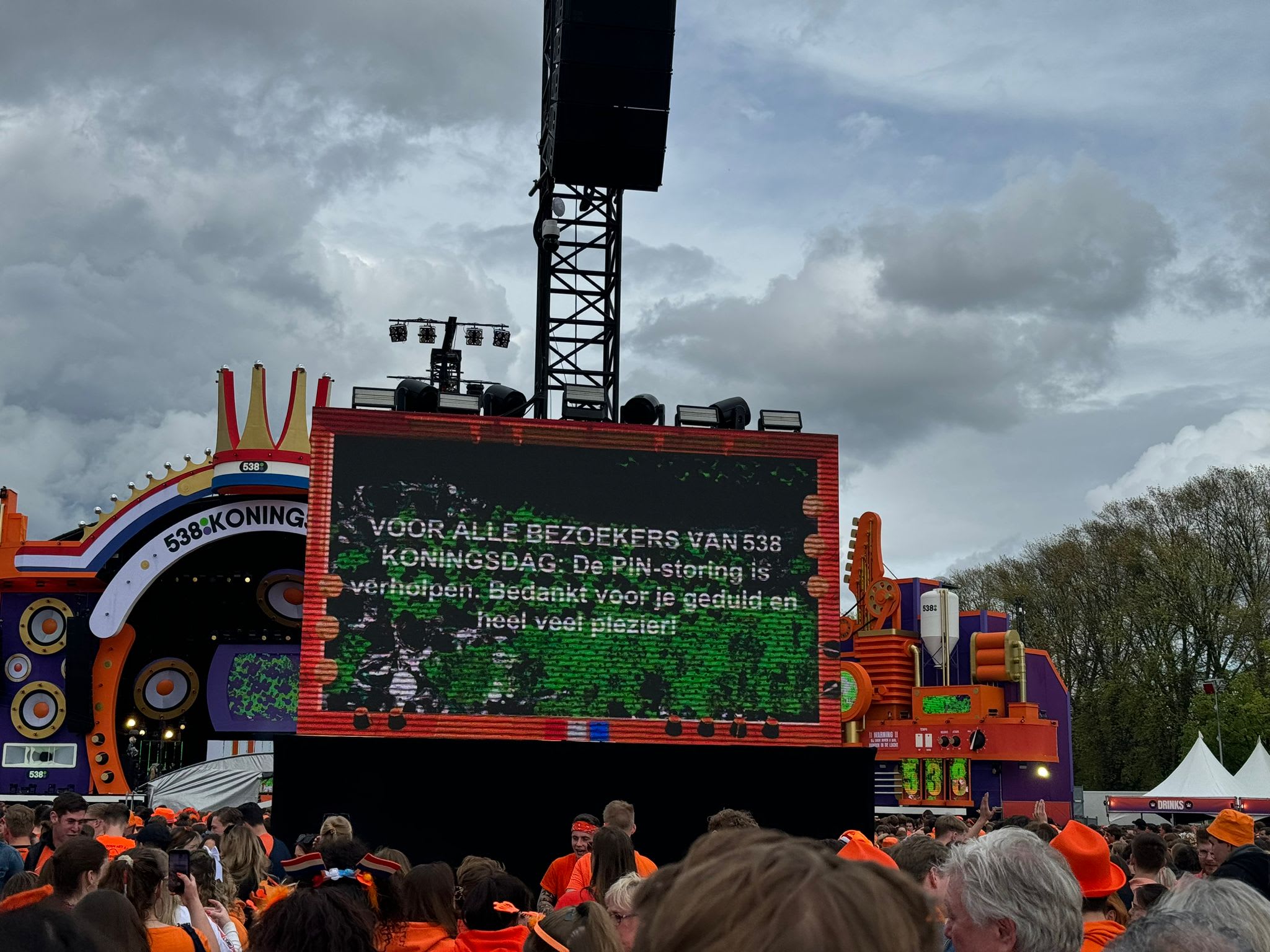 Pinstoring 538 Koningsdag verholpen: 'Kunnen weer eten en drinken halen'