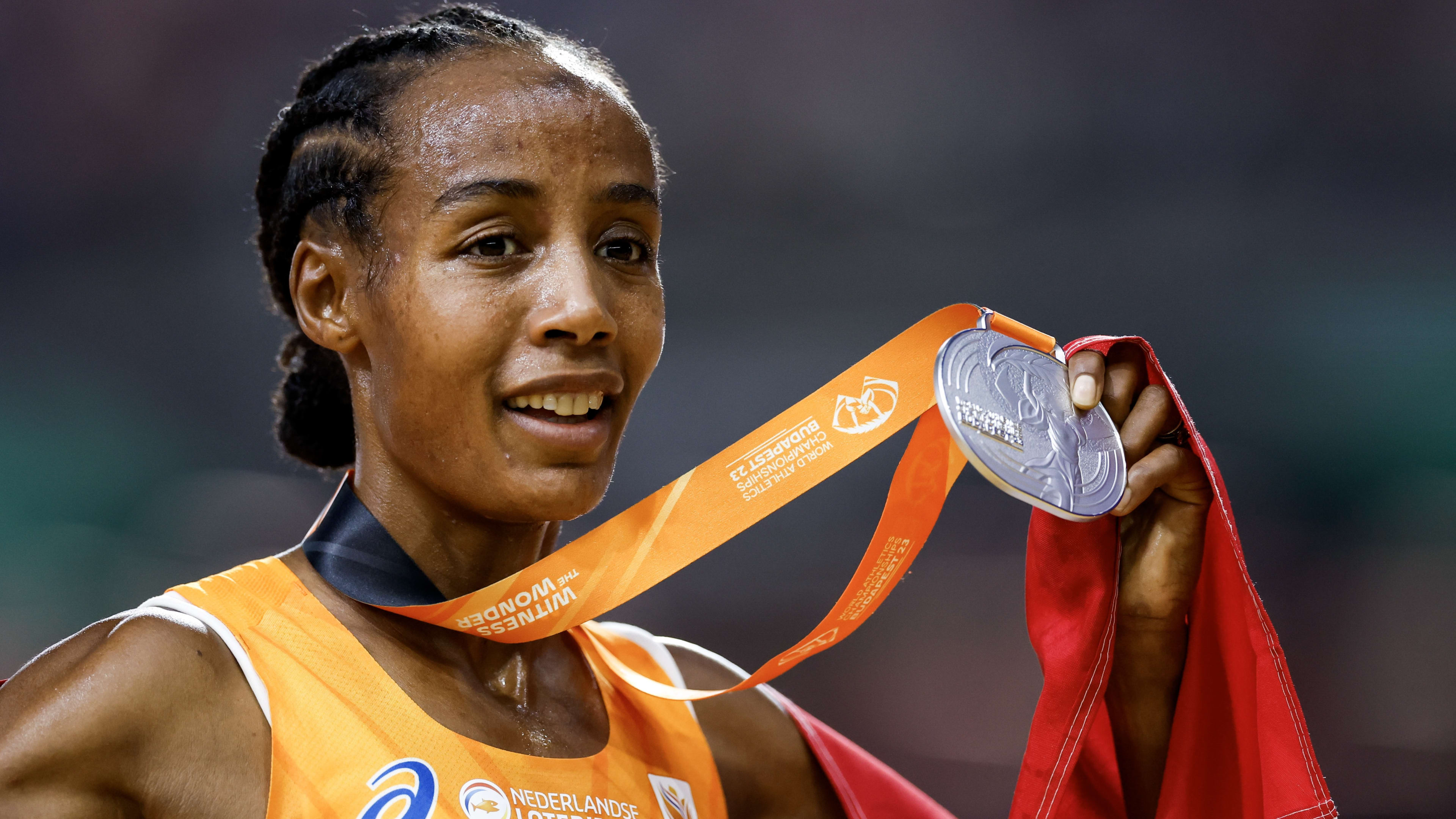 Sifan Hassan wint zilver en is succesvolste Nederlandse WK-atleet ooit