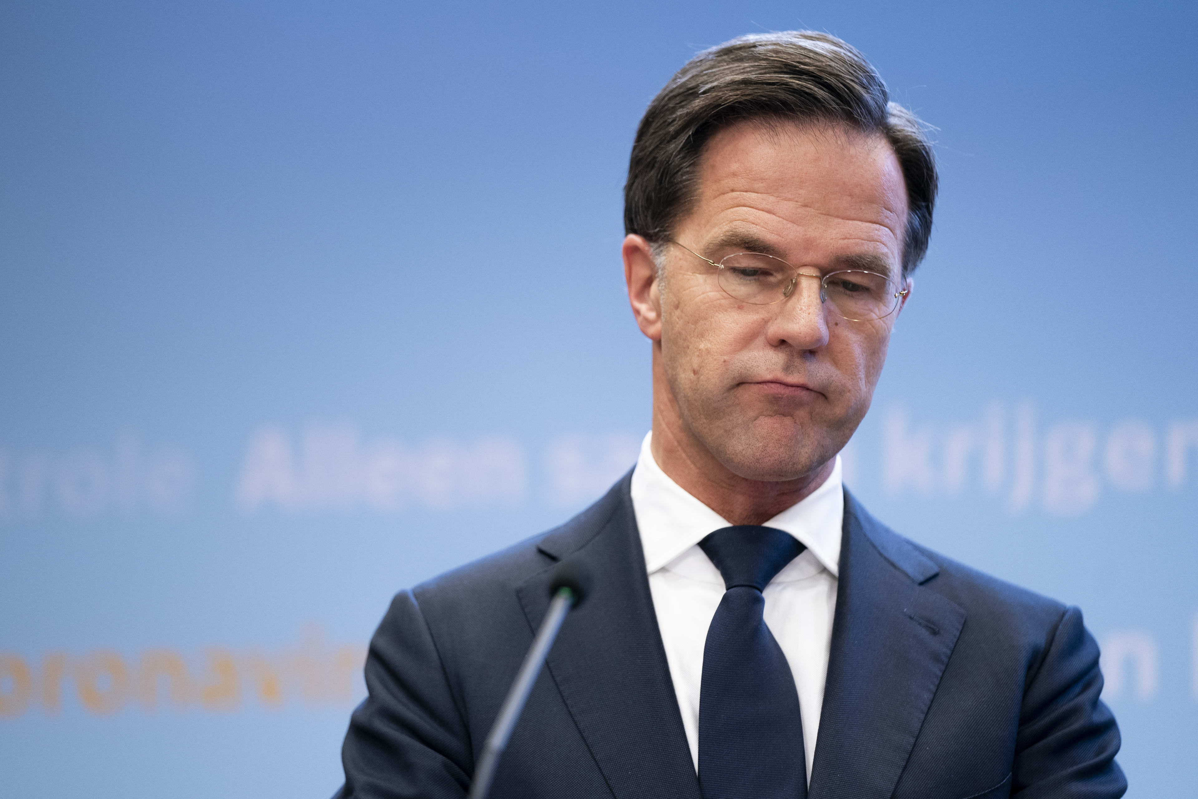 Rutte: mogelijk vóór kerst strengere coronamaatregelen als cijfers blijven stijgen