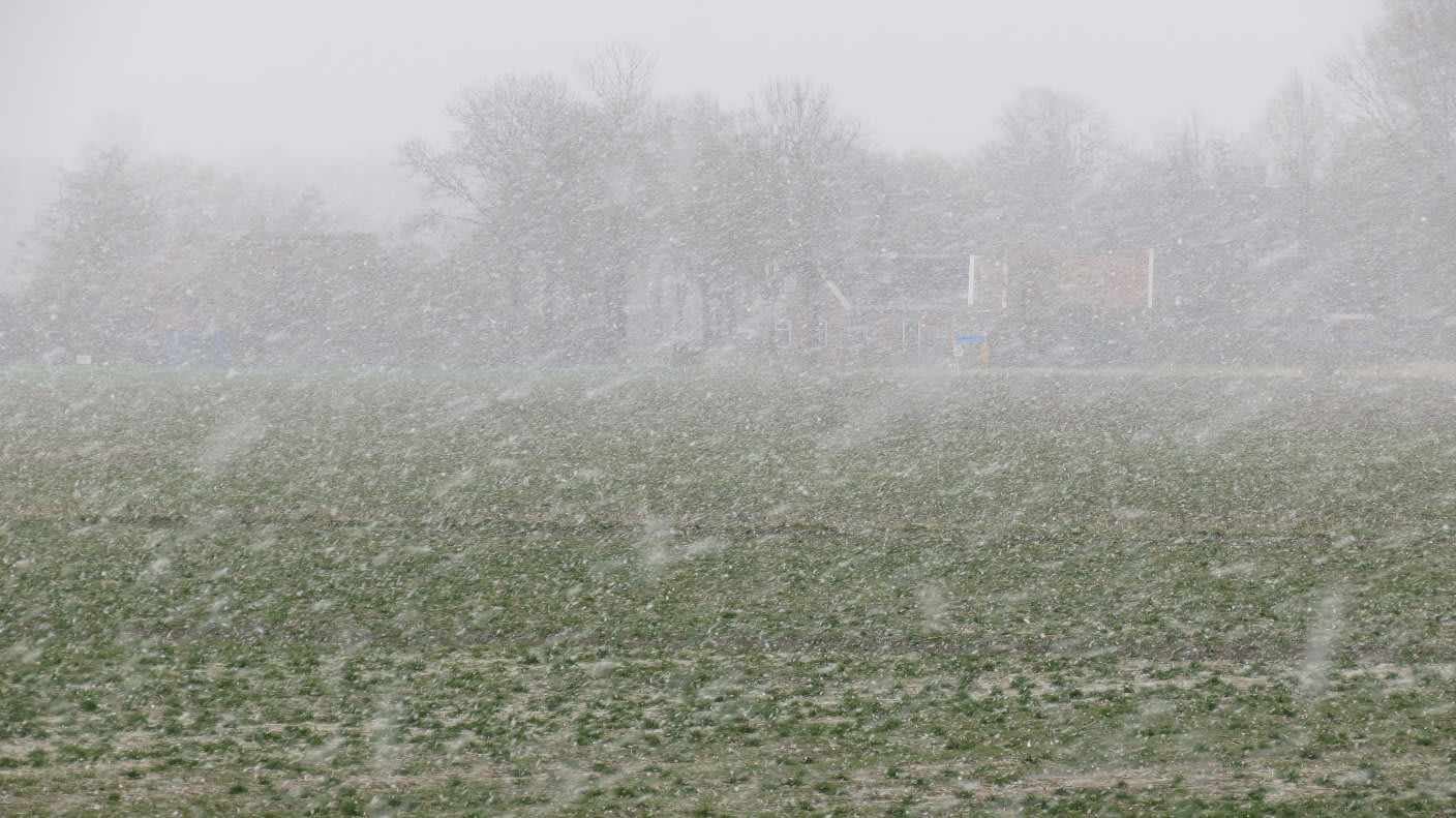 Vanavond code geel: oppassen geblazen door harde wind en winterse toestanden