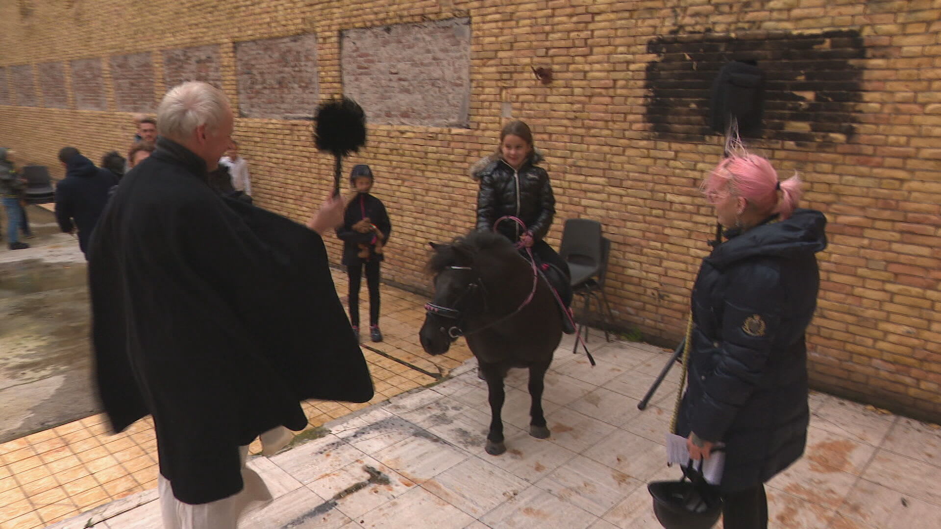 Je kalf of pony laten zegenen in de kerk kan op dierendag: 'Ze is gewoon te aardig en te snoezig'