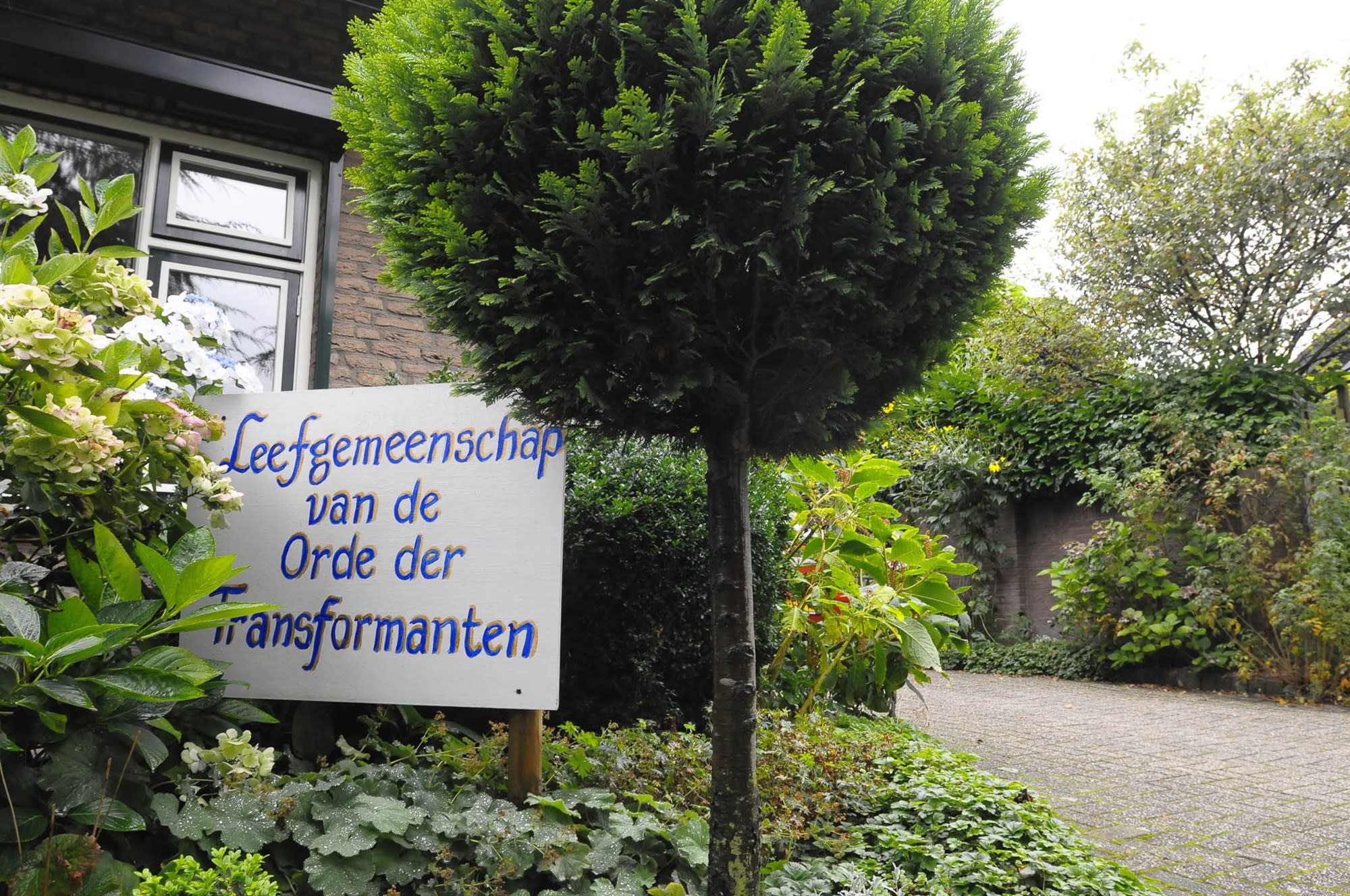 Nederlandse 'sekteleider' nog steeds vast in Duitsland