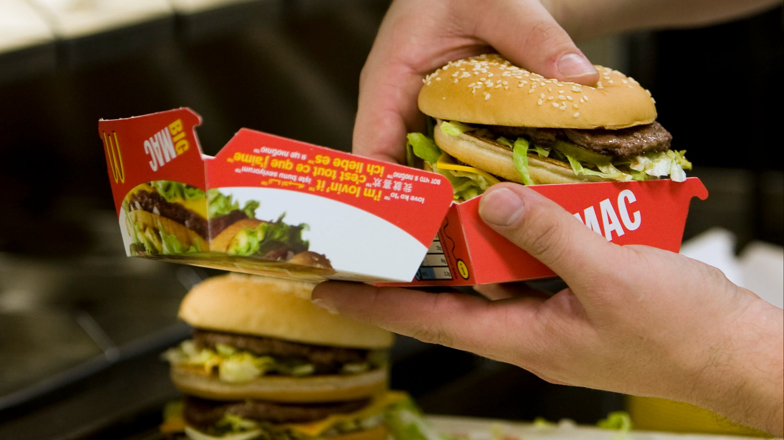 Kabinet kijkt naar wet om groei van fastfoodketens te stoppen