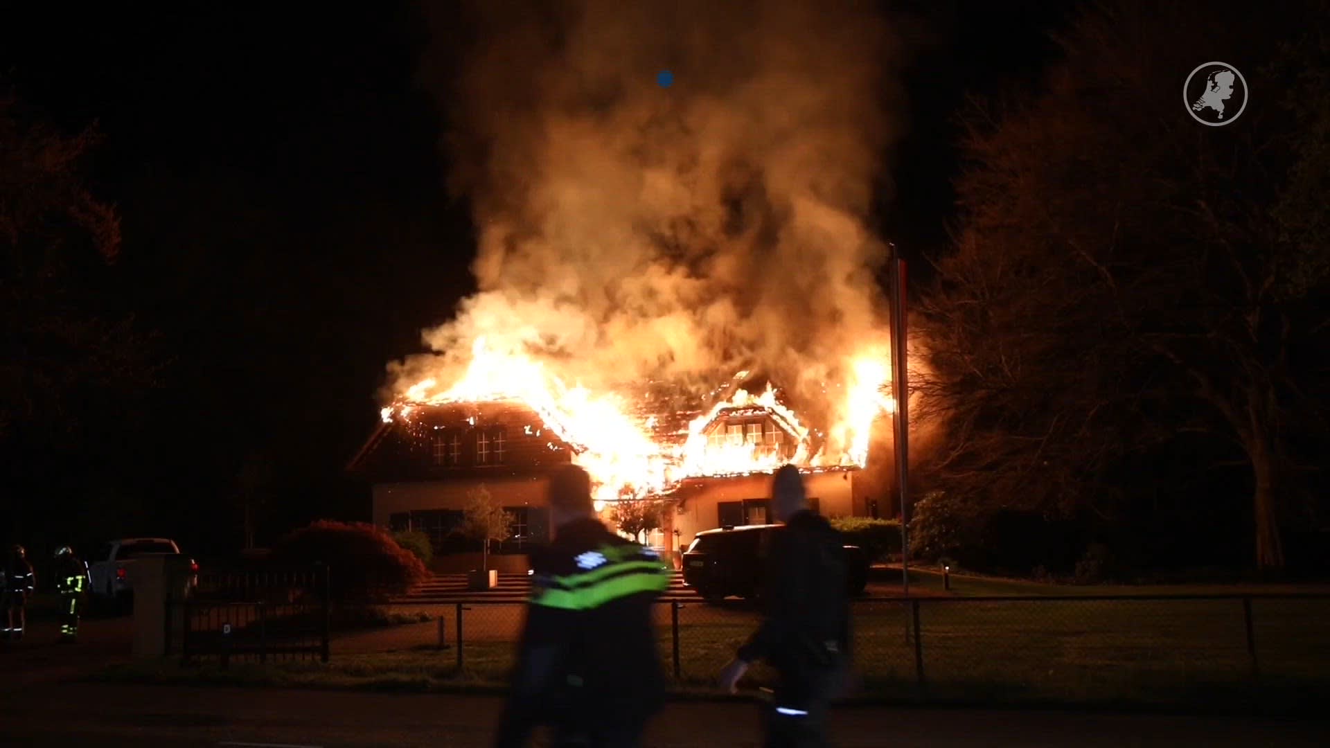 Woning Ugchelen verwoest door grote brand, één gewonde