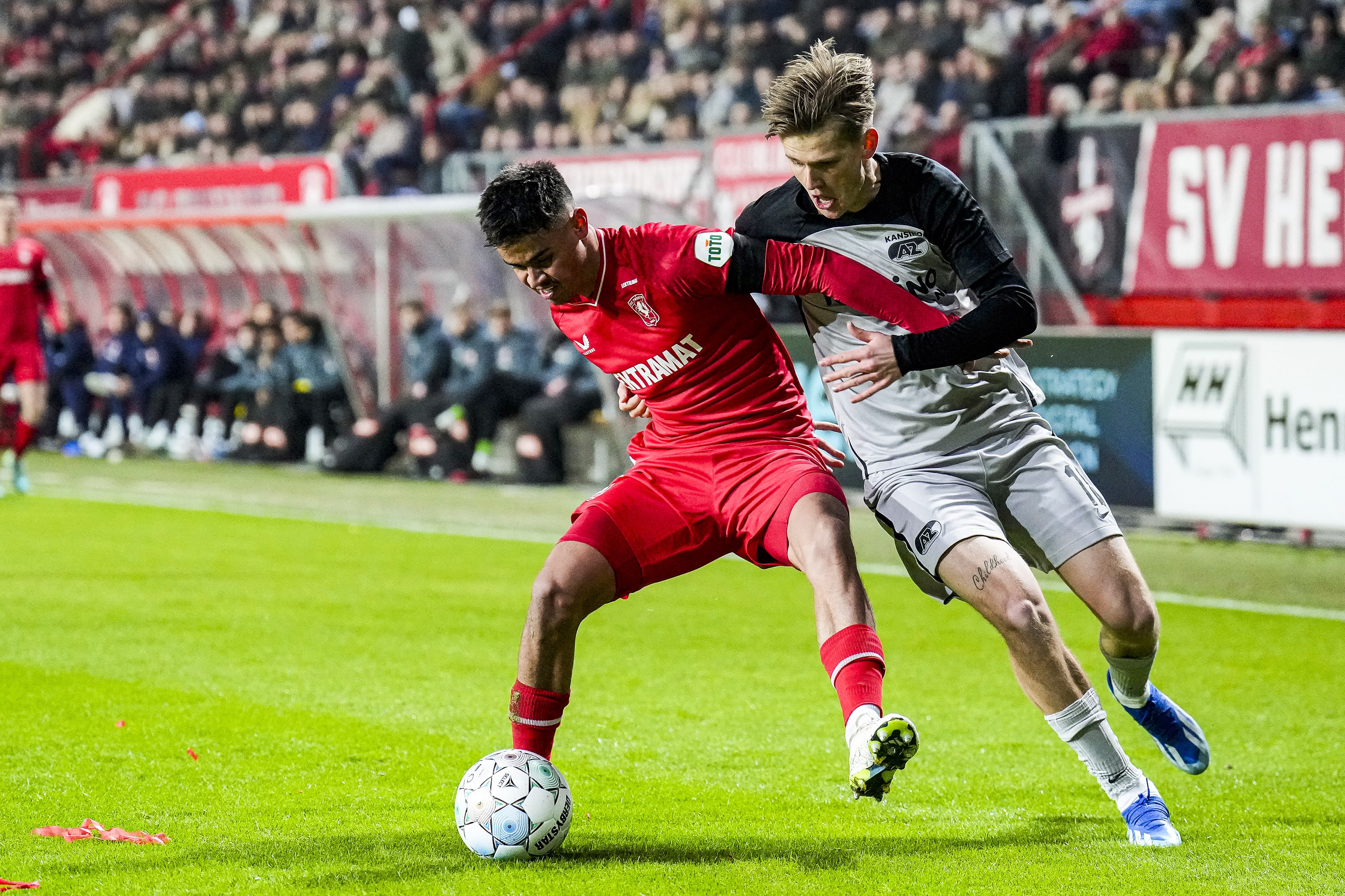 Moeten FC Twente en AZ een uniek beslissingsduel spelen om Champions League-miljoenen?