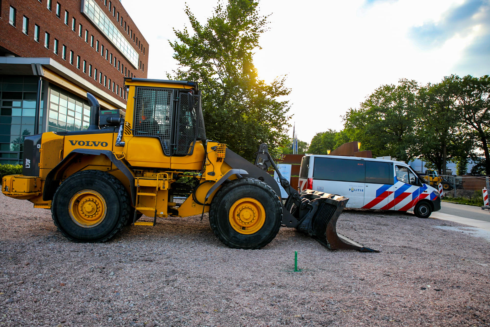 LIVEBLOG: Apeldoorn hermetisch afgesloten om protesterende boeren