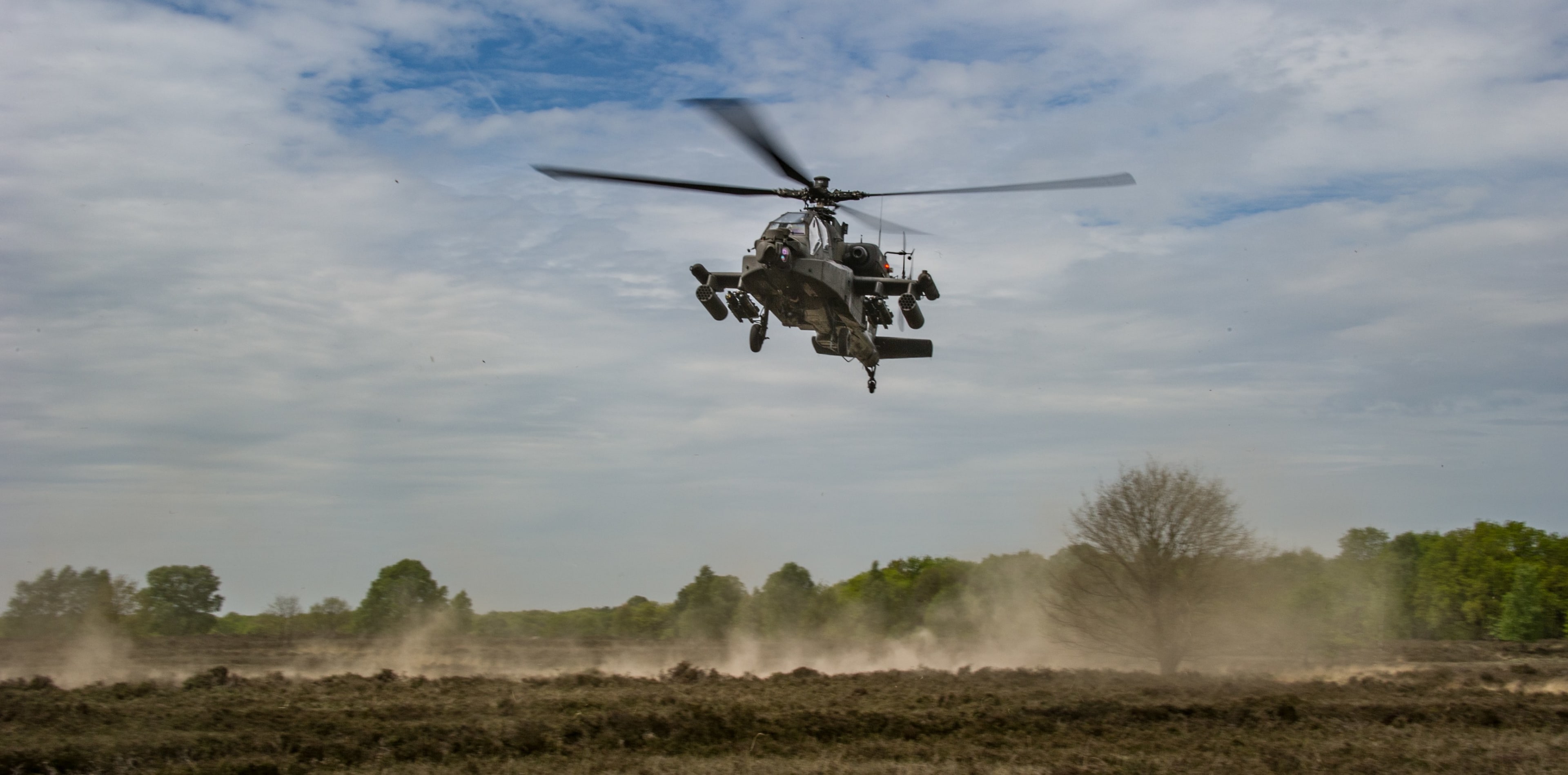 Man aangehouden voor schieten op vliegende Defensie-helikopter