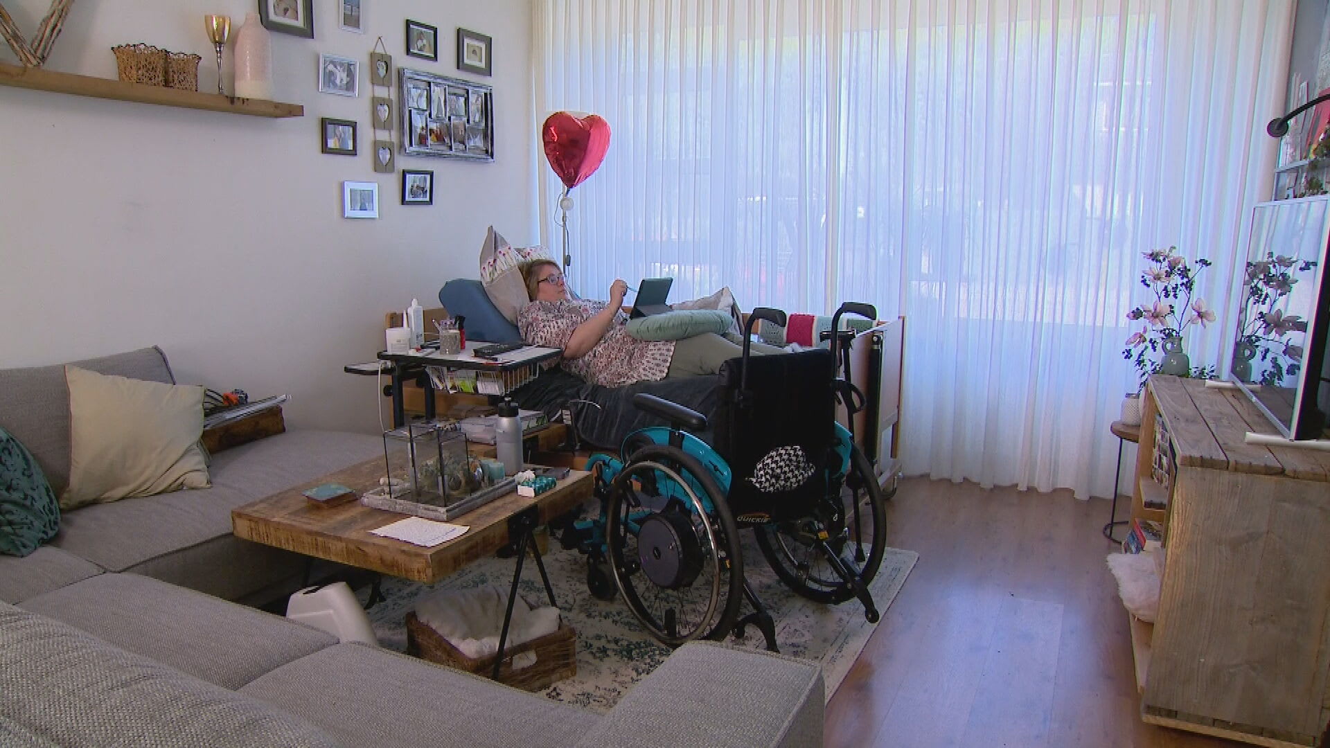 Gemeente wil huis van Jessica (48) niet rolstoelvriendelijk maken: 'Ik lig hier maar in bed'