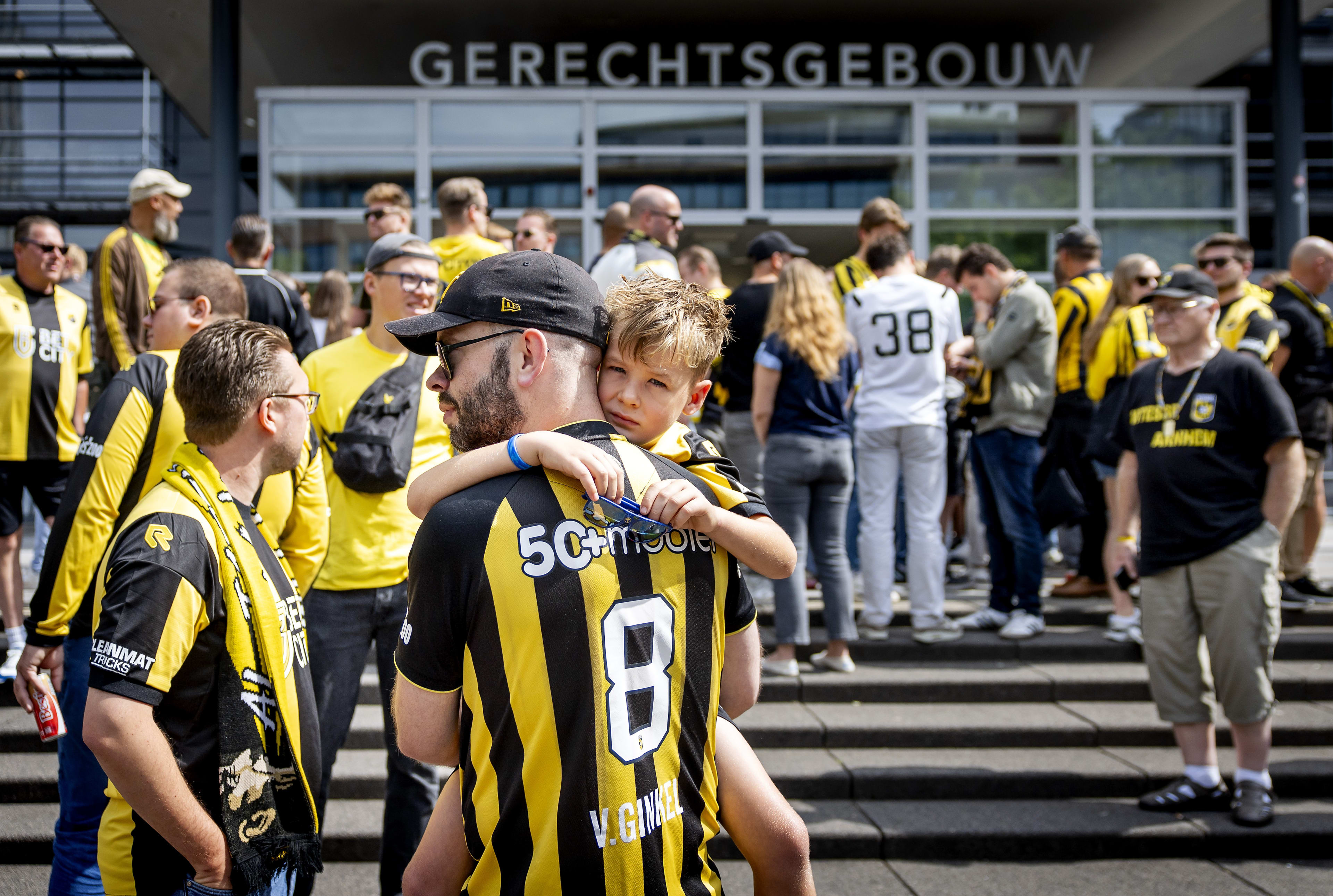 Vitesse verliest kort geding en raakt profstatus definitief kwijt