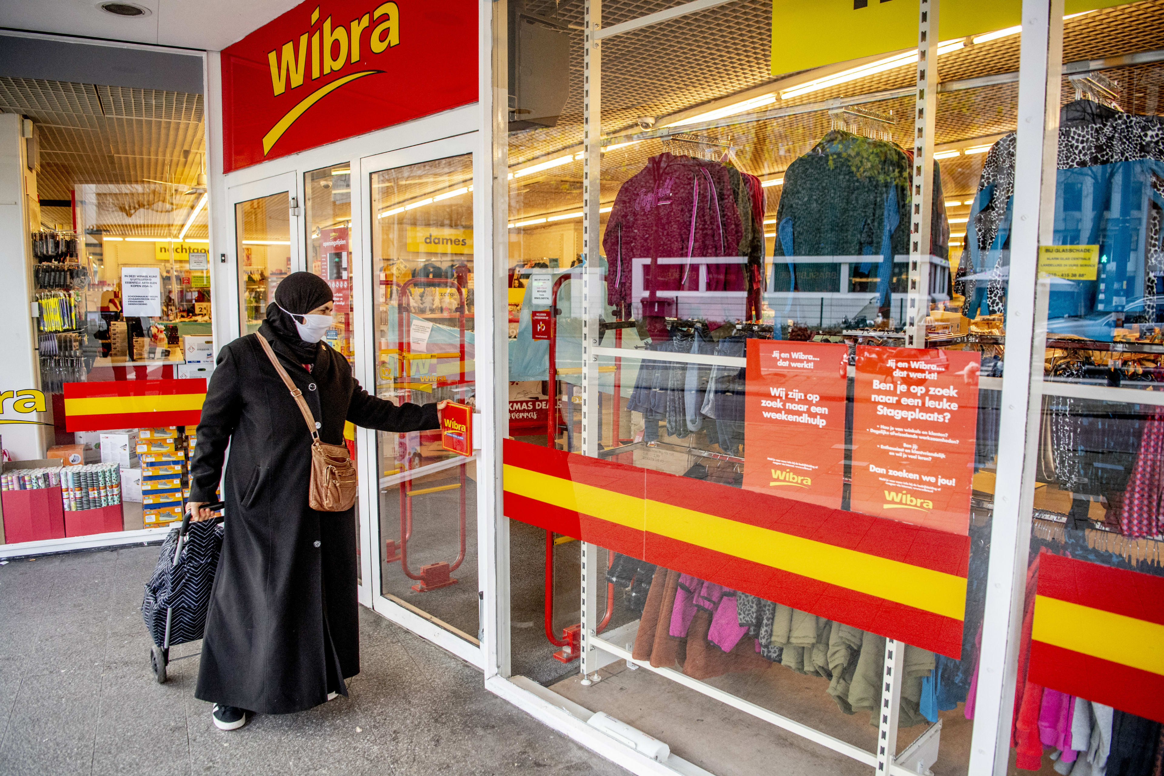 Even naar de Wibra zit er niet meer in: winkels blijven rest van lockdown gesloten