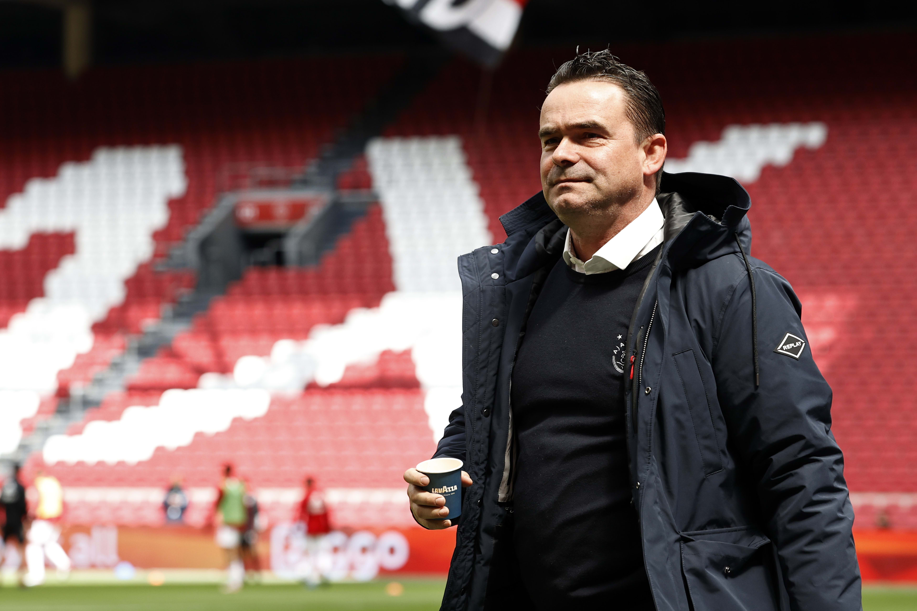 Marc Overmars wereldwijd geschorst vanwege grensoverschrijdend gedrag