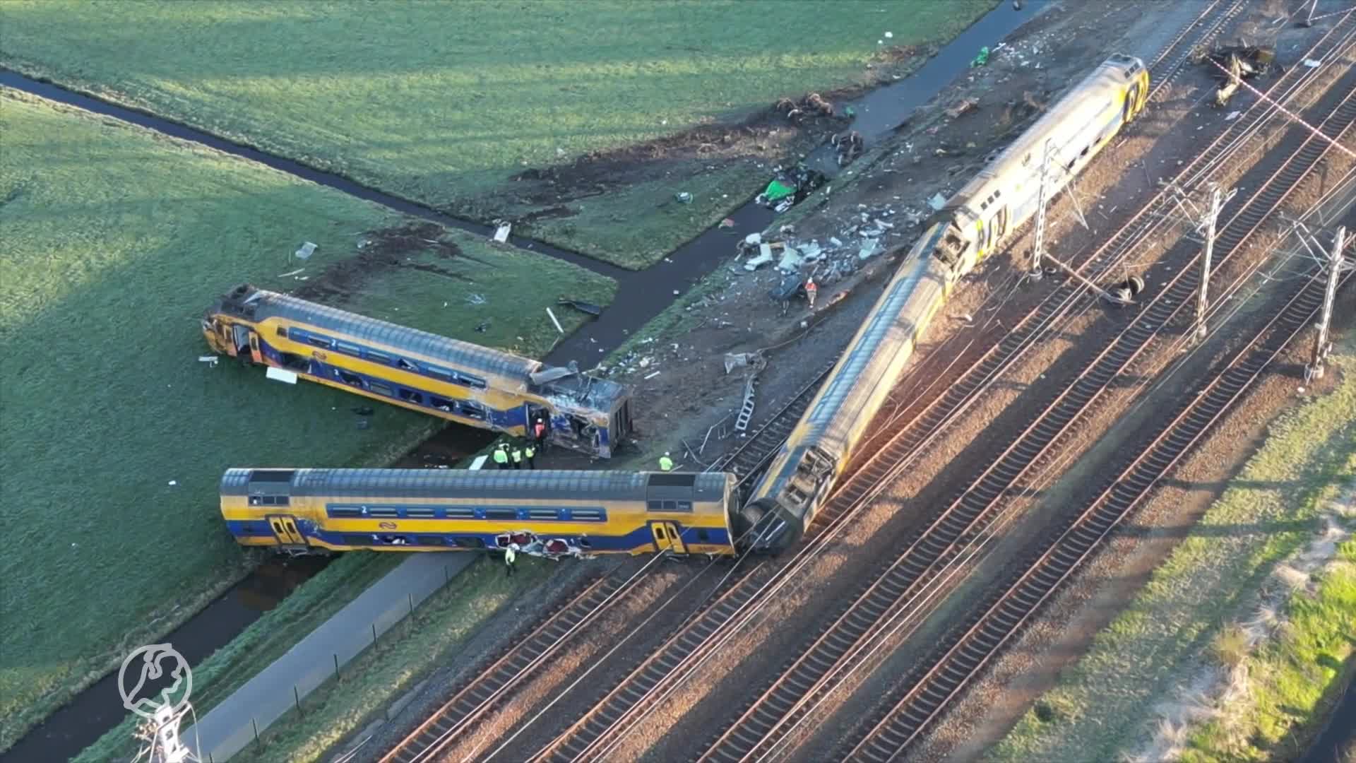 Reizigers van ontspoorde trein krijgen brief en bloemetje van NS