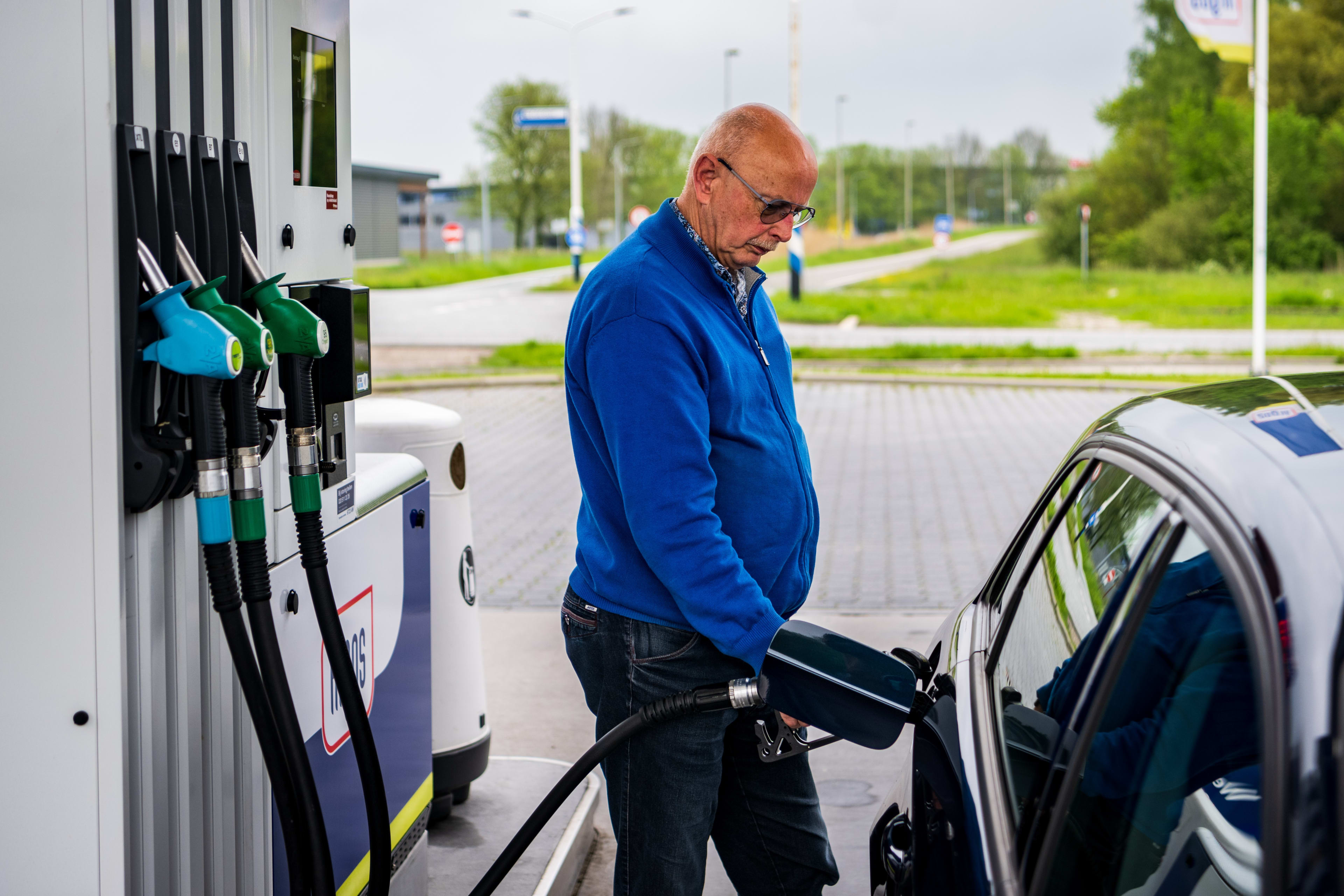 Daar gaan we weer: benzineprijs opnieuw richting 2,20 euro