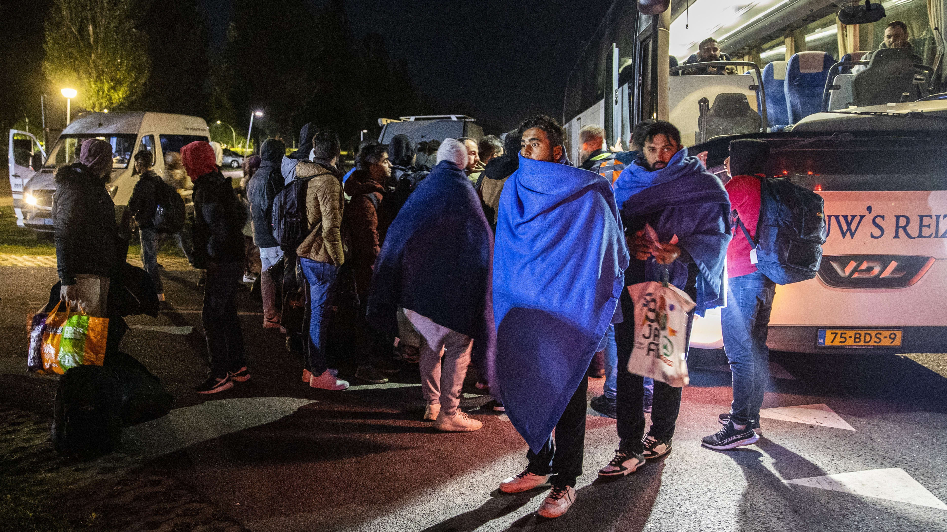 Nederland mag strengere asielregels niet eerder invoeren