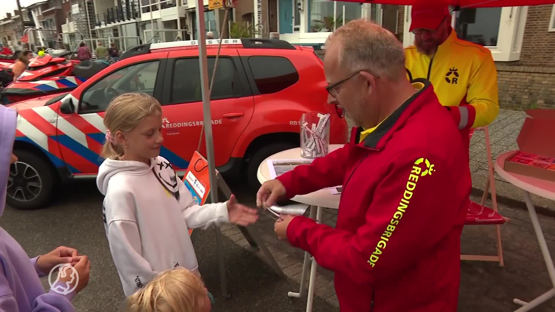 Reddingsbrigade Nederland start landelijke campagne 'Omarm het 06-polsbandje'