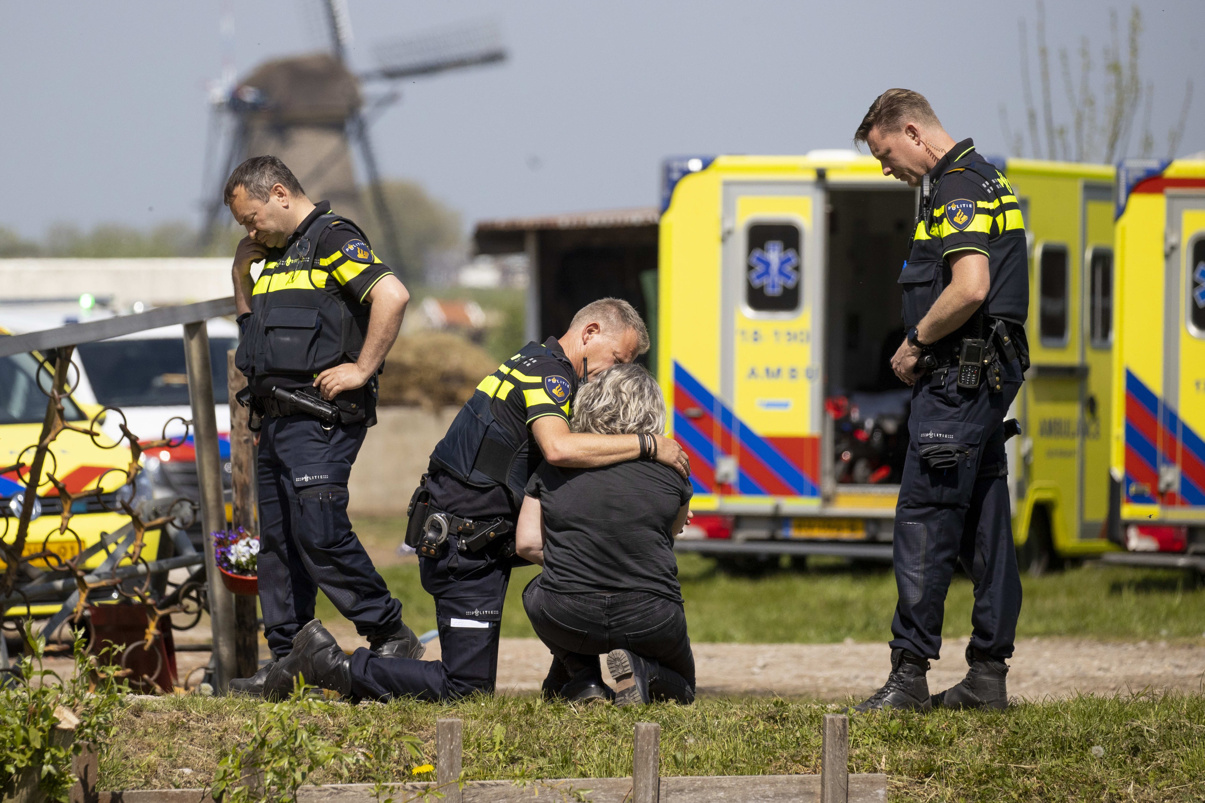 Twee doden en twee zwaargewonden bij schietpartij Alblasserdam, verdachte aangehouden