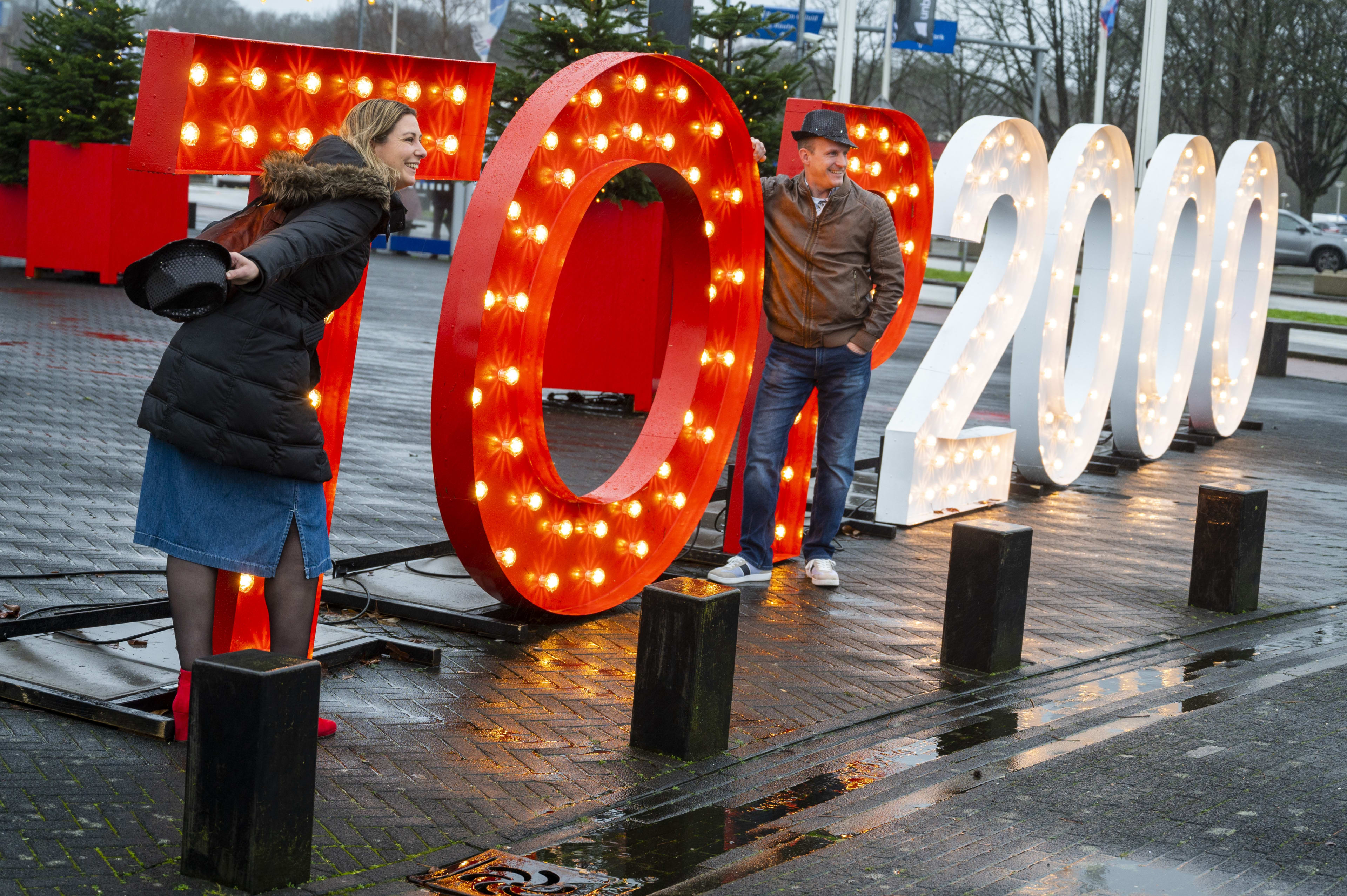 Top 2000-letters terug op Mediapark: 'Gestolen om kloof tussen stad en platteland' 