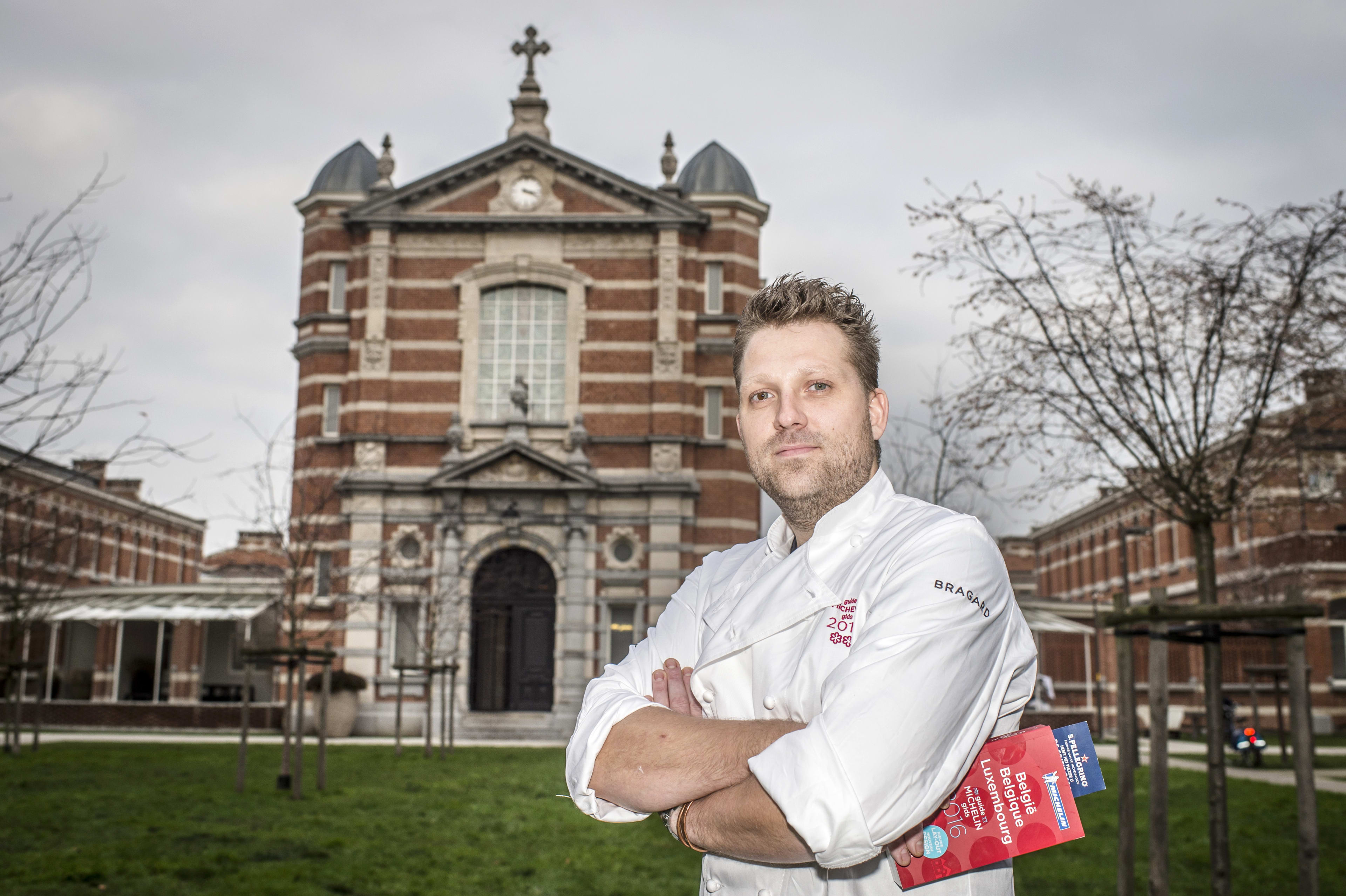 Sterrenchef Nick Bril rijdt eigen stagiair aan, man in levensgevaar