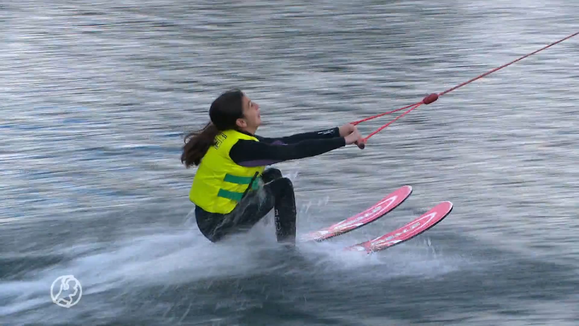 Leraar daagt blinde leerlingen uit om te waterskiën: 'Spannend maar ook heel cool'