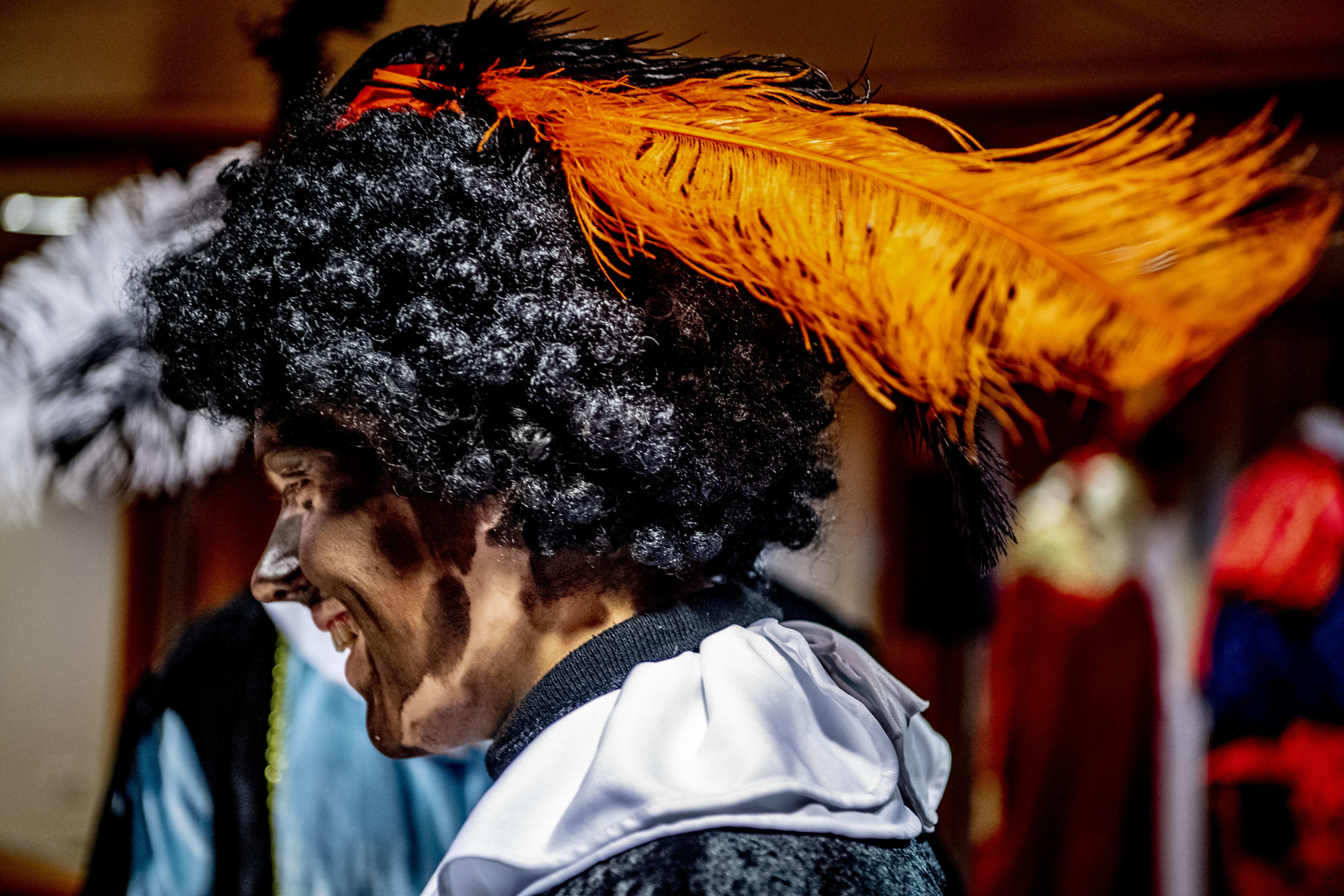 Sinterklaas wordt dit jaar op meeste basisscholen vergezeld door roetveegpieten