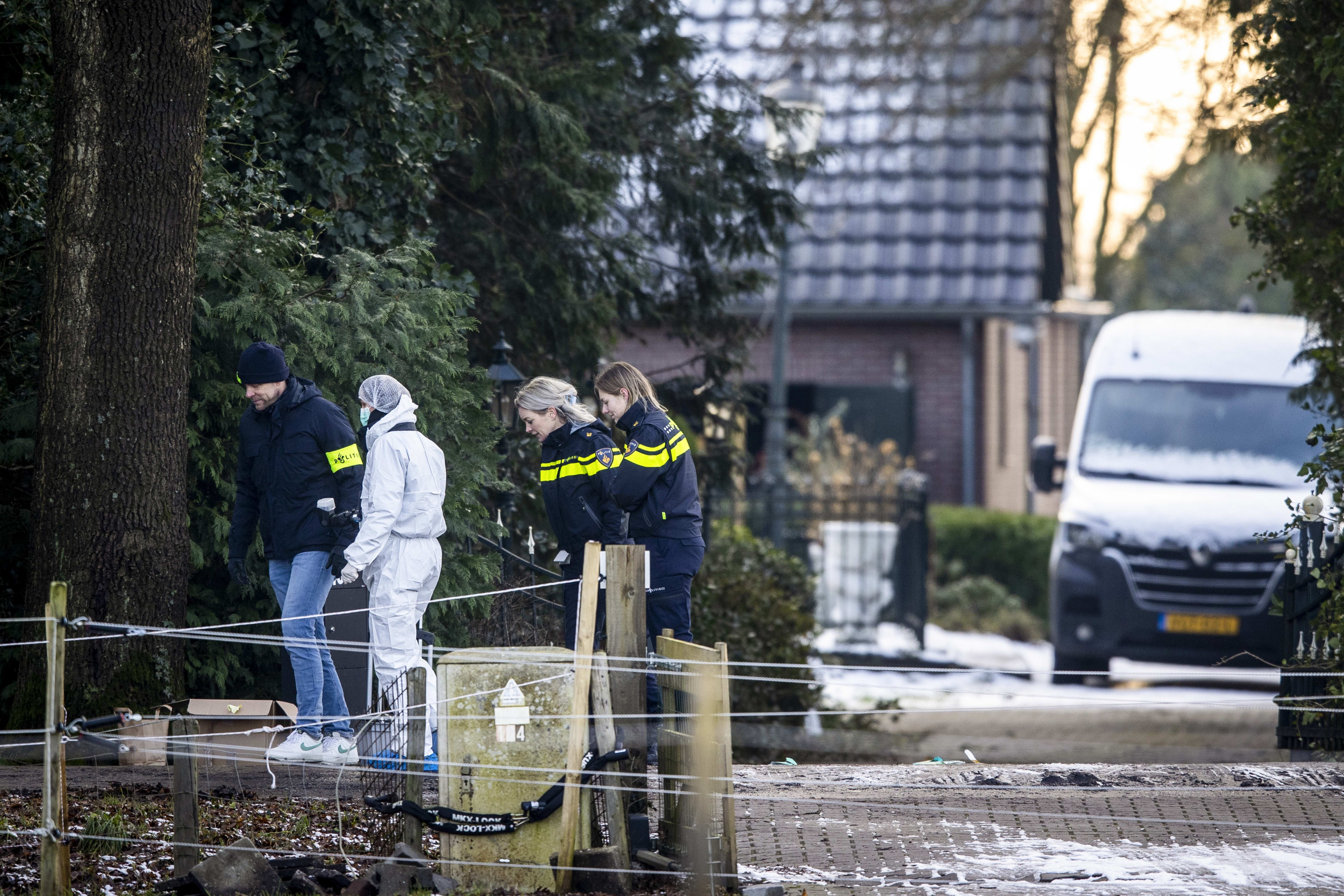 'Vuurwapens die werden gebruikt bij moorden Weiteveen zijn illegaal verkregen'