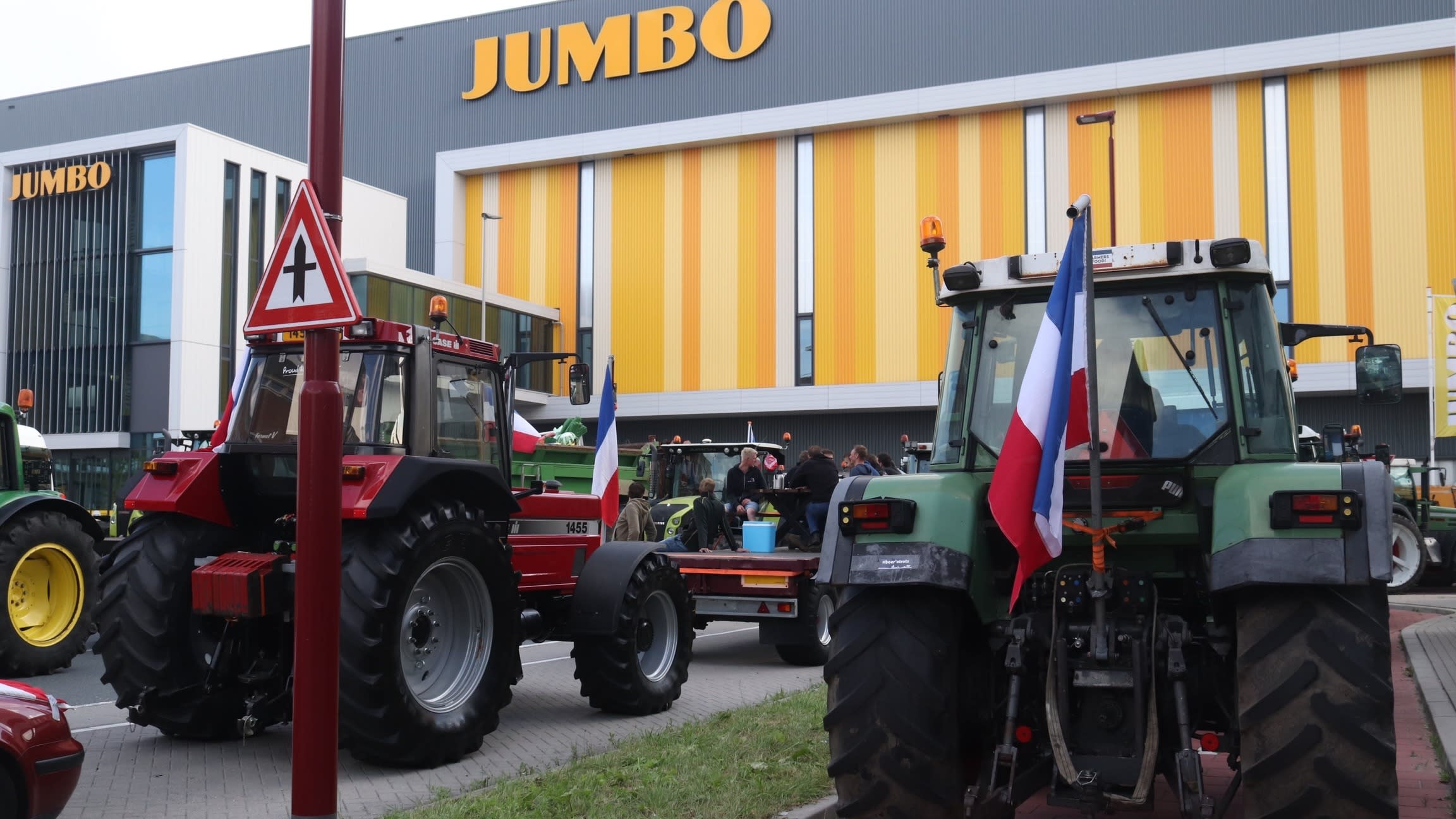 Supermarkten: dagelijkse boodschappen in gevaar door lange blokkades