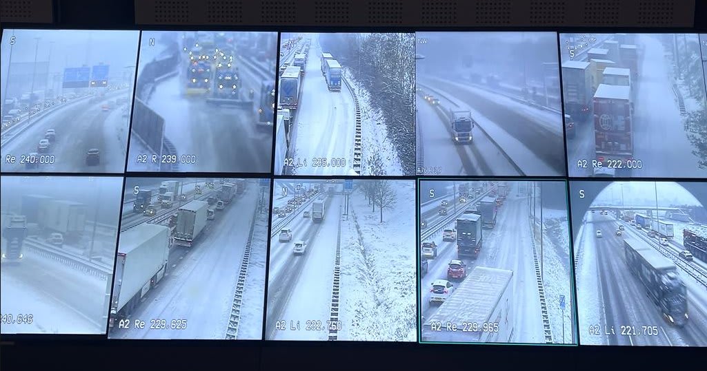 Oproep Rijkswaterstaat: ga niet snelwegen op in Limburg om sneeuw