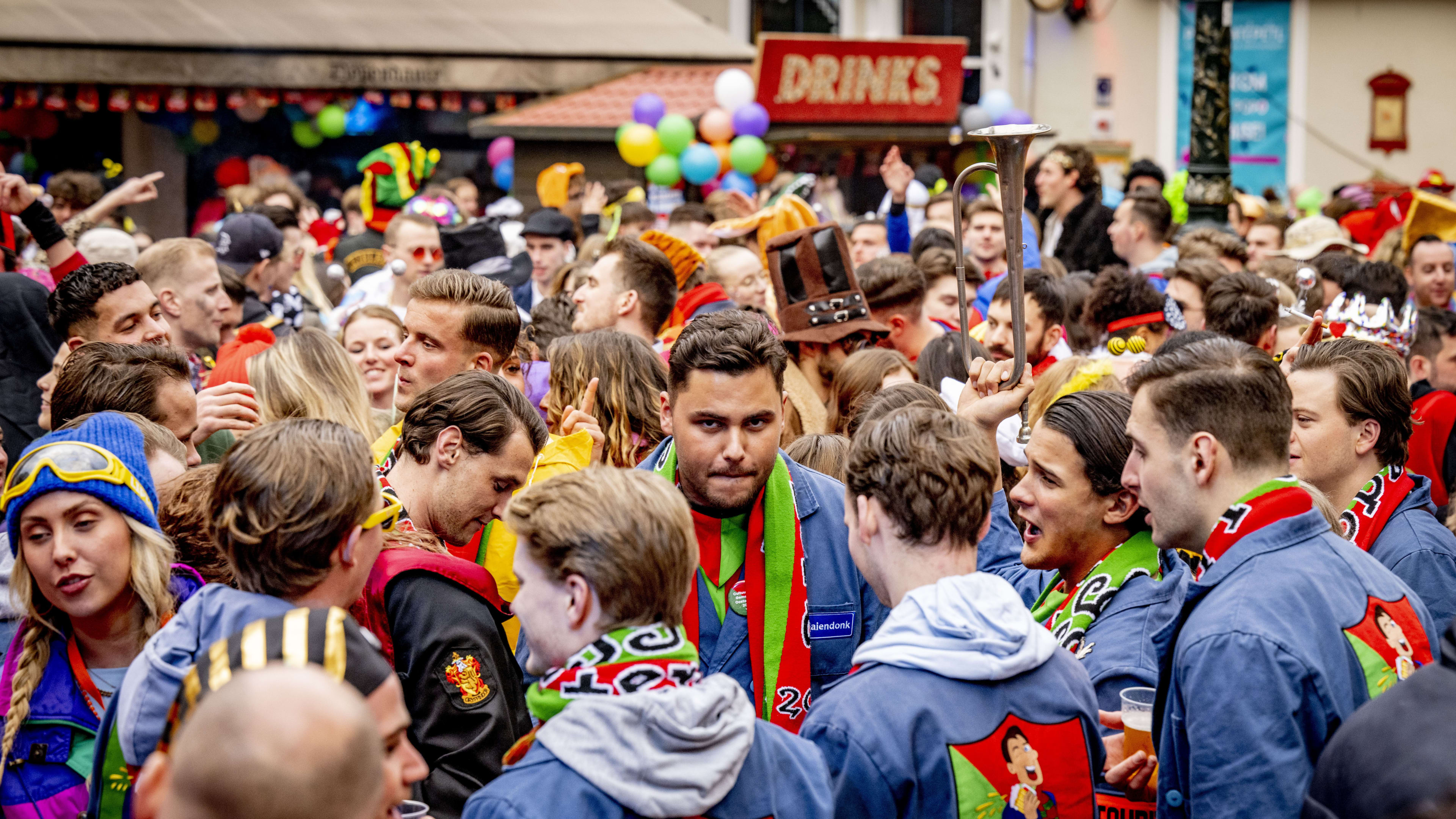 Zakkenrollers weer op strooptocht tijdens carnaval: zo voorkom je dat je wordt gerold