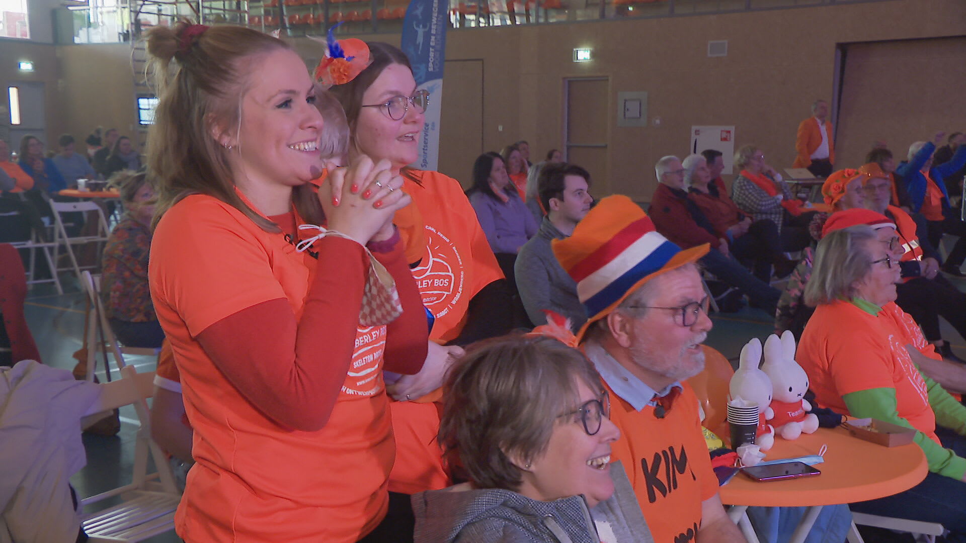 Familie en vrienden Kimberley Bos uitzinnig na historische medaille: 'Brons is voor ons goud'