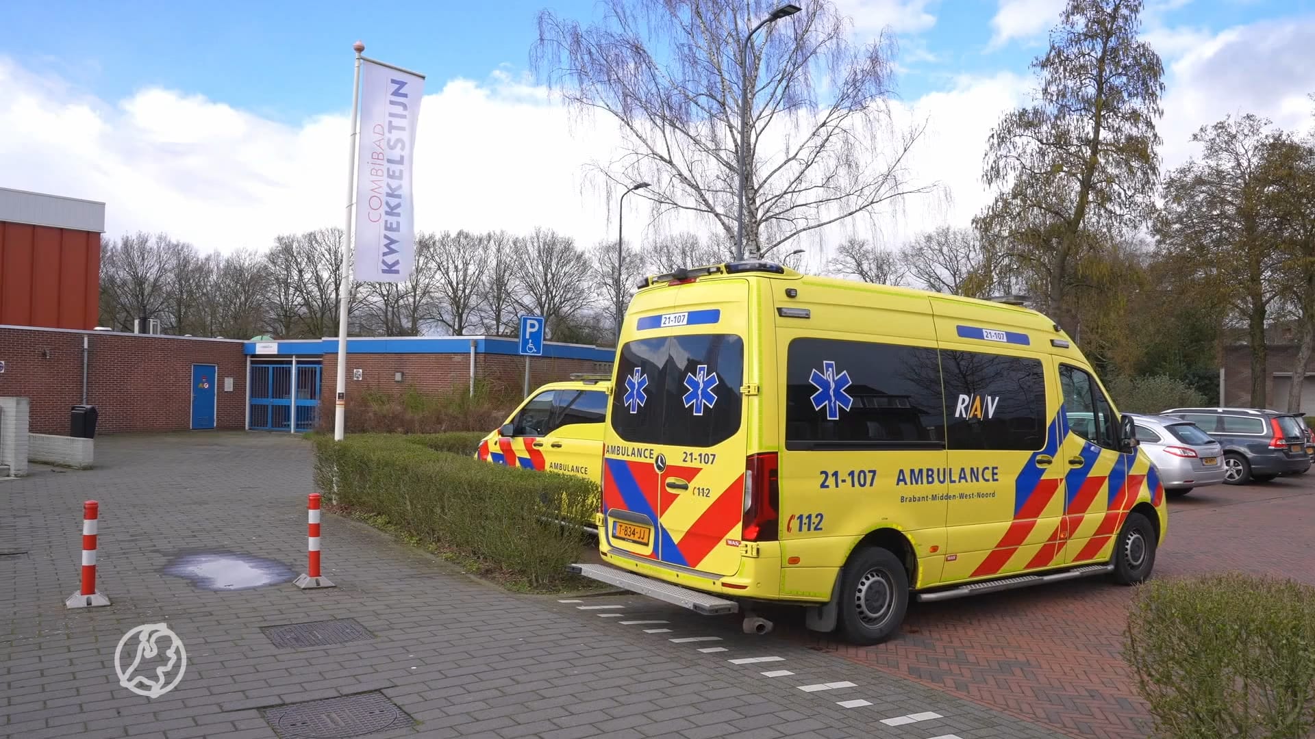 Kindje gewond na val bij zwembad in Rosmalen, traumaheli ter plaatse