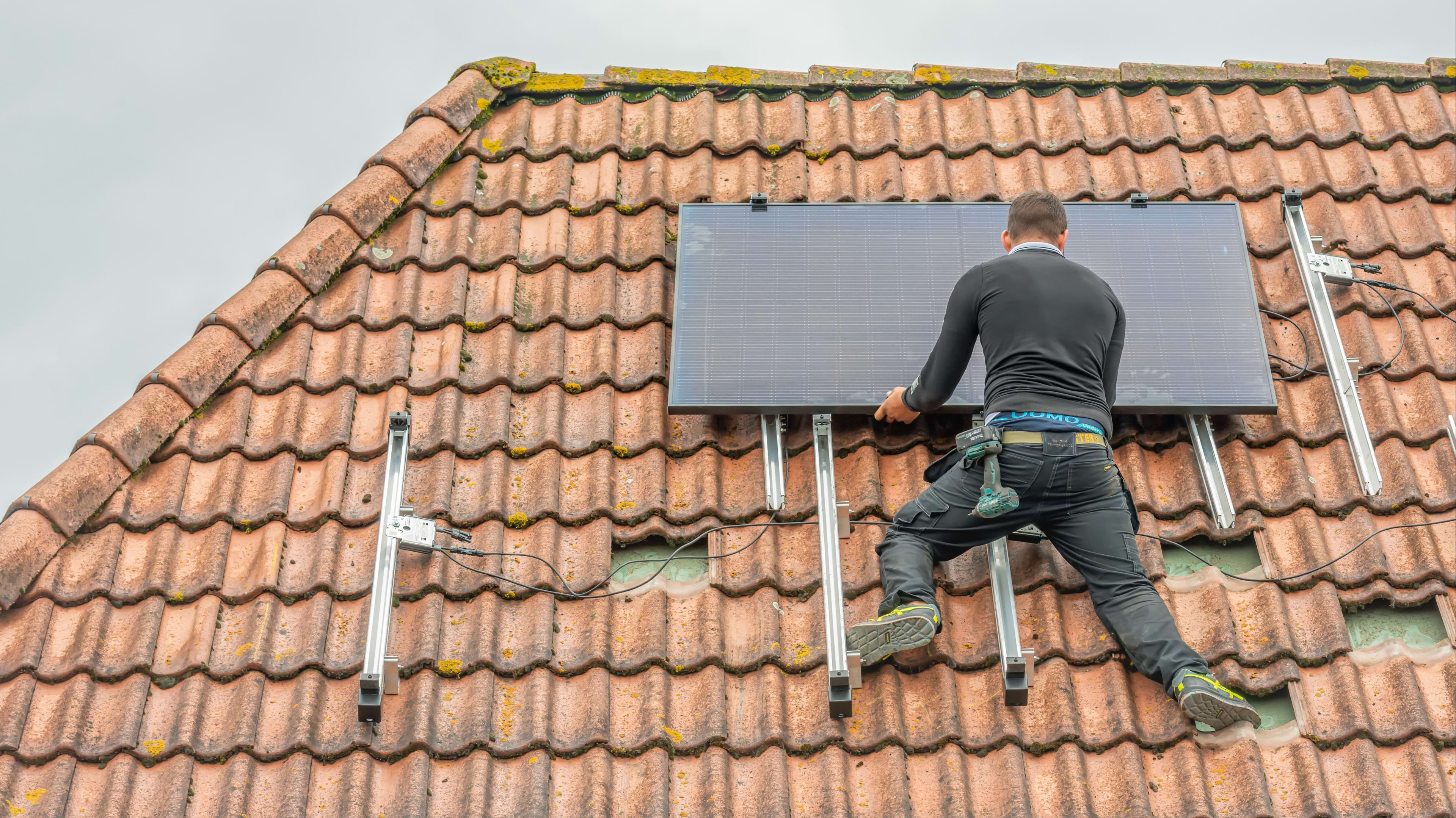'Installateurs misleiden klanten over terugverdientijd zonnepanelen'